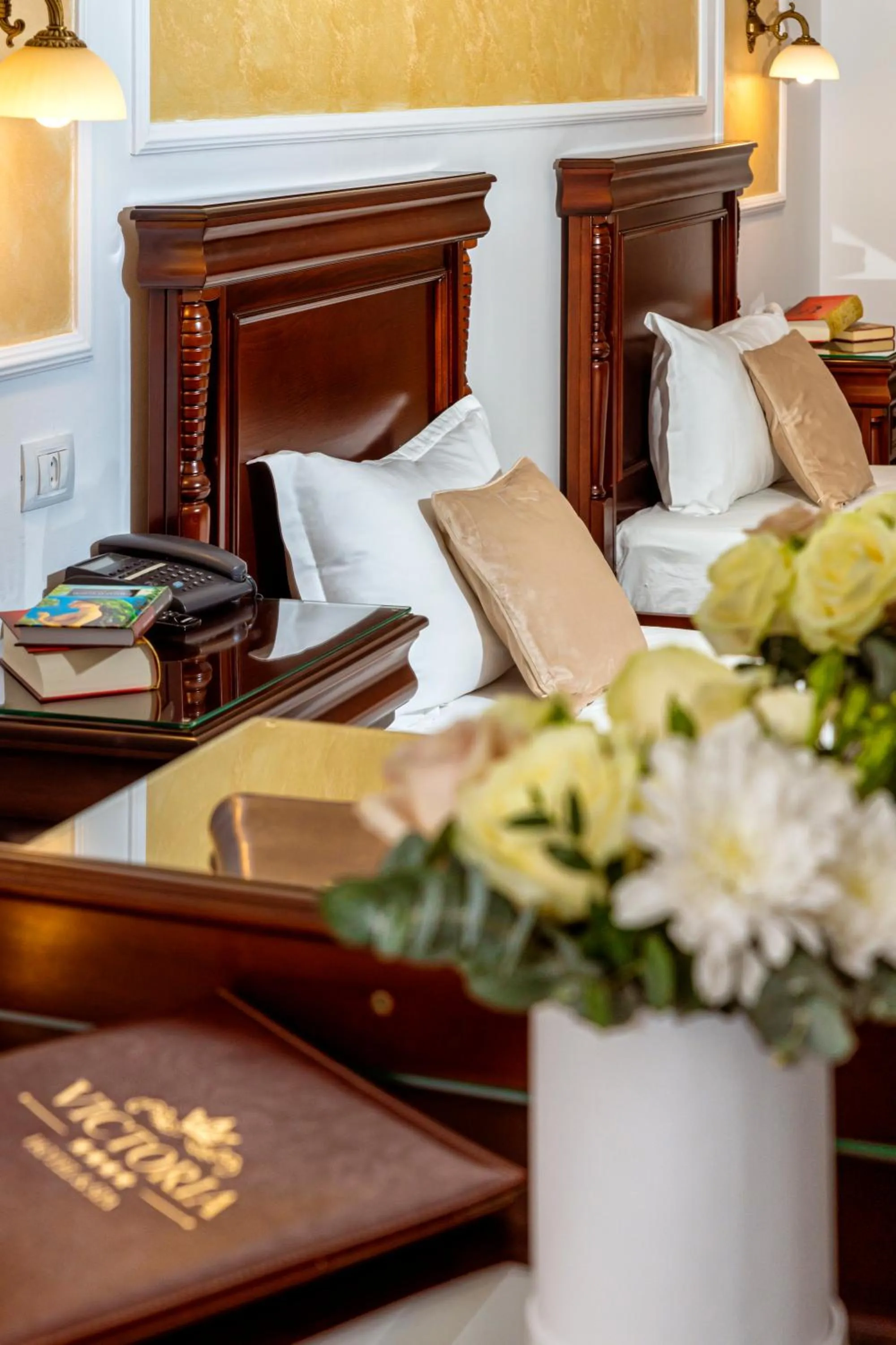 Bedroom, Bed in Hotel Victoria