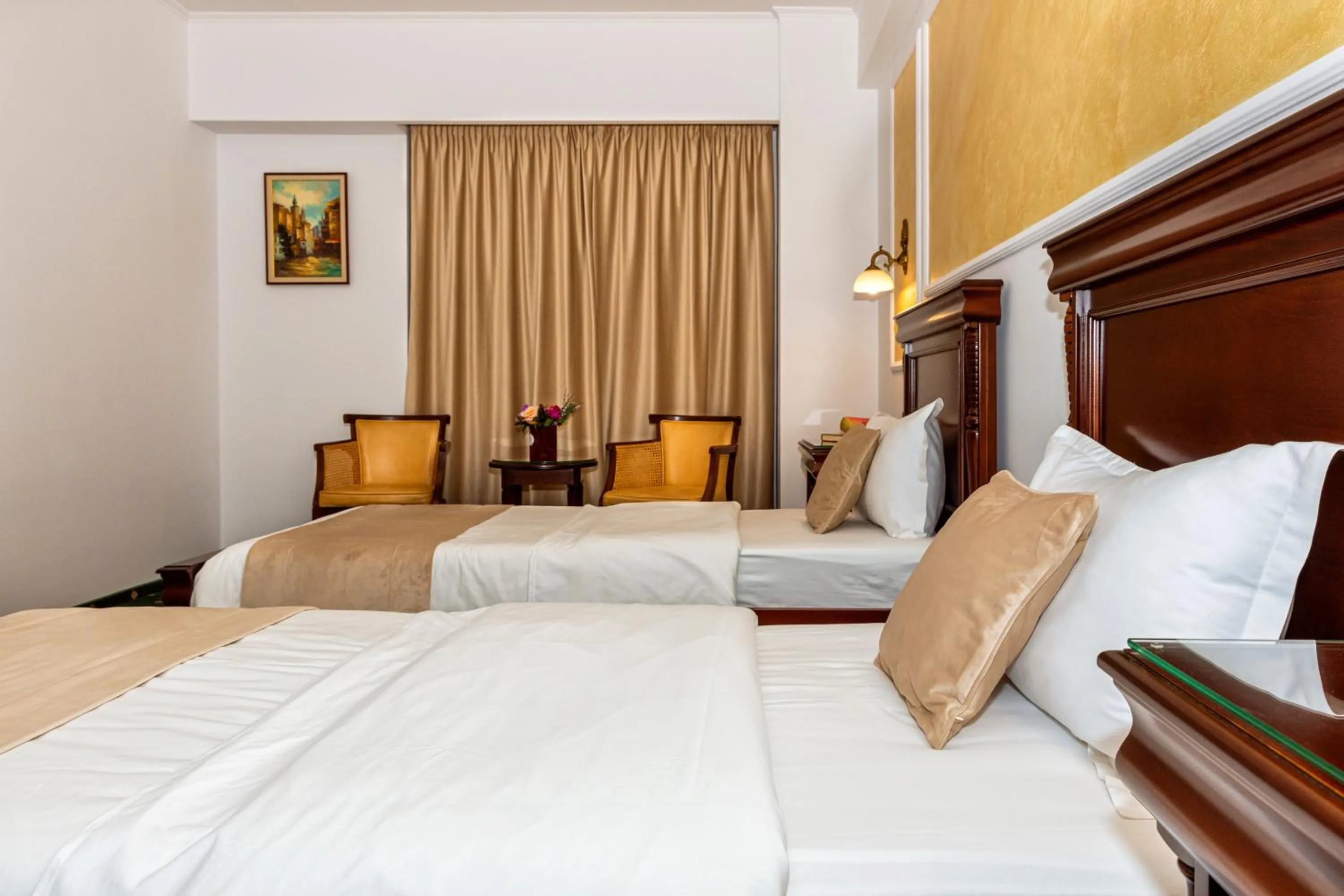 Bedroom, Bed in Hotel Victoria