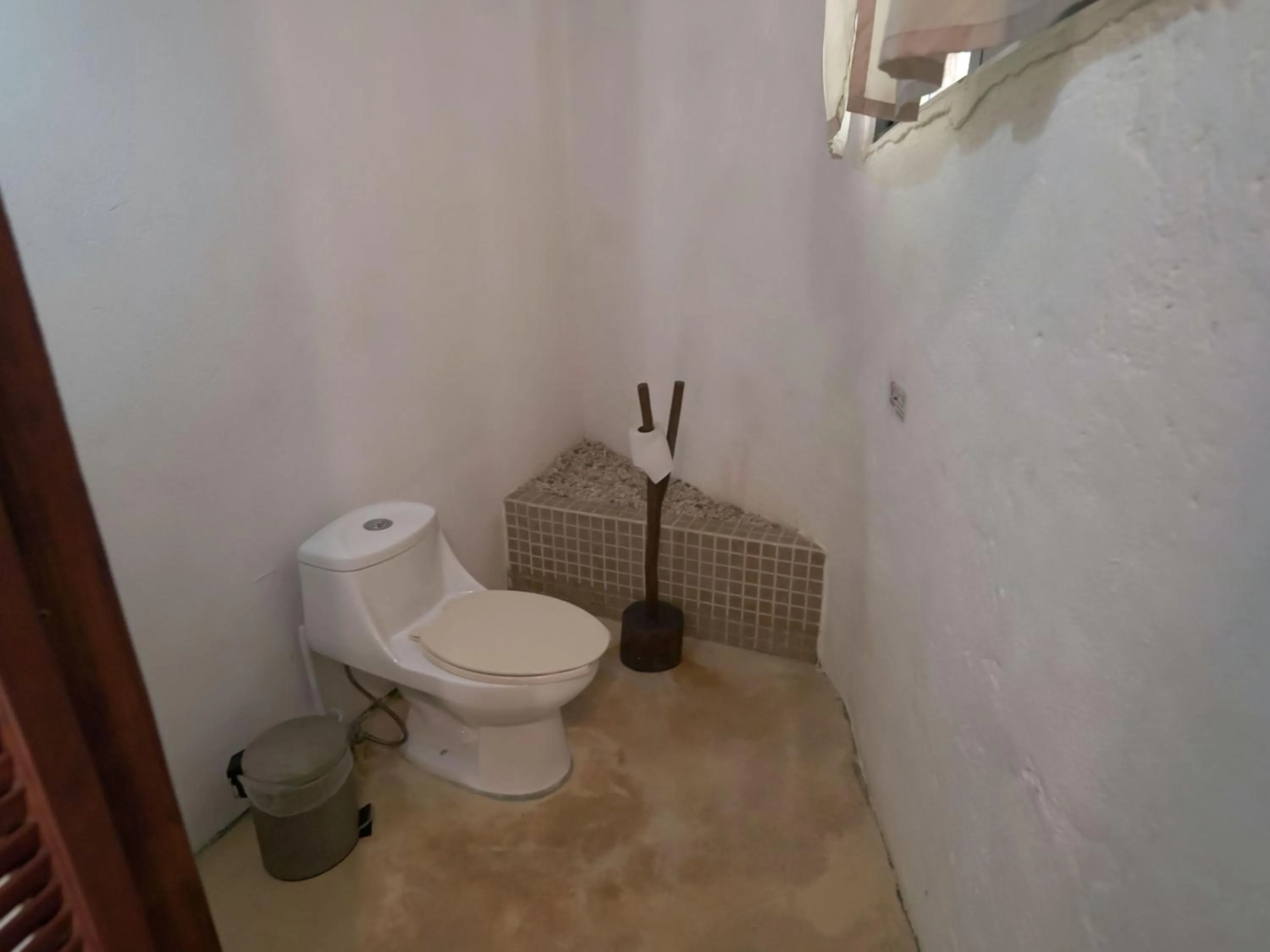 Toilet in Jolie Jungle Eco Hotel