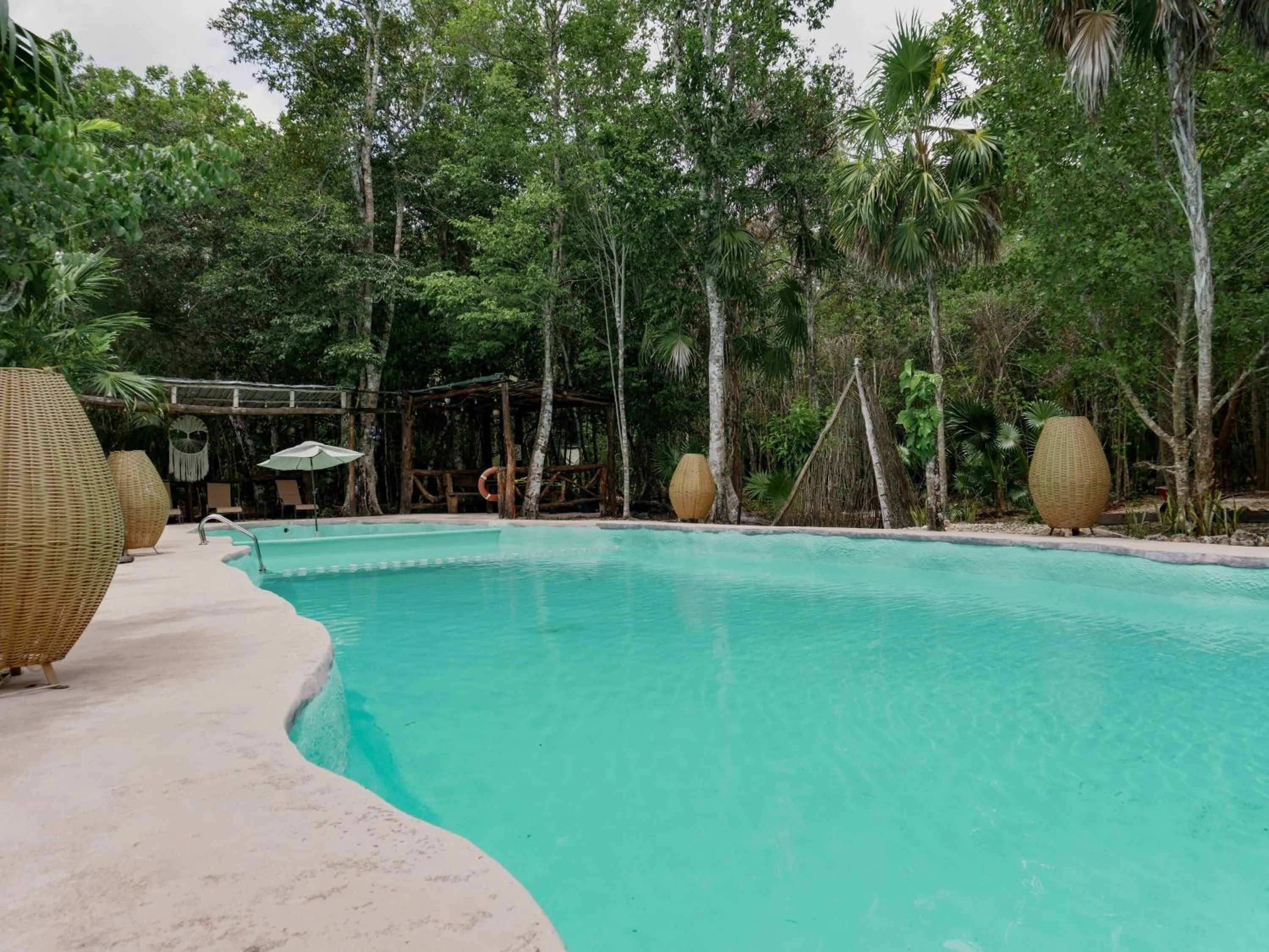 Swimming pool in Jolie Jungle Eco Hotel