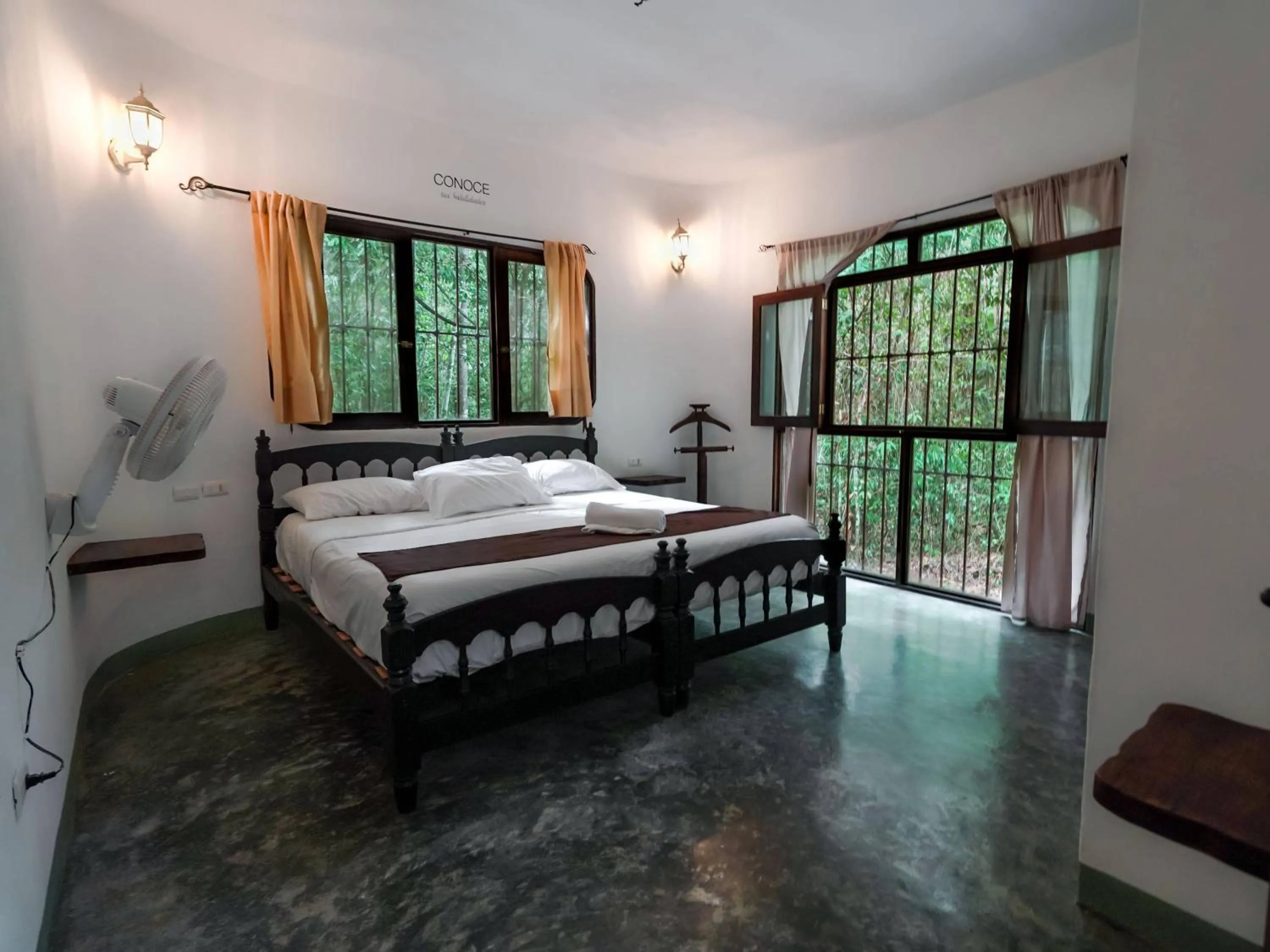 Bed in Jolie Jungle Eco Hotel