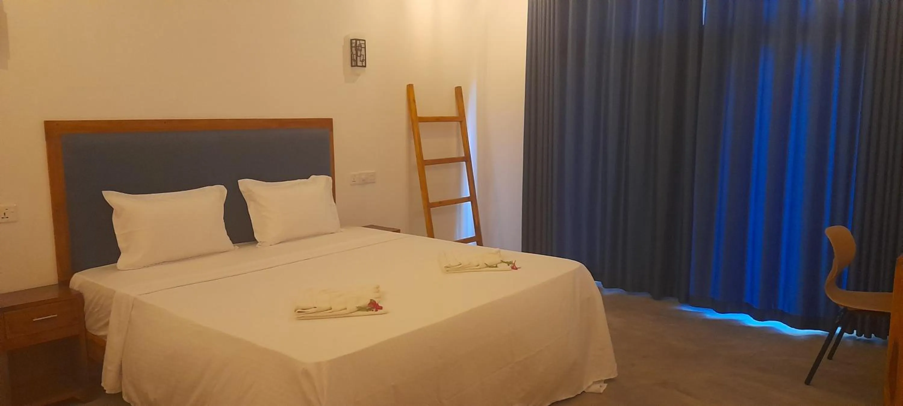 Bed in Surf Gangs Arugambay