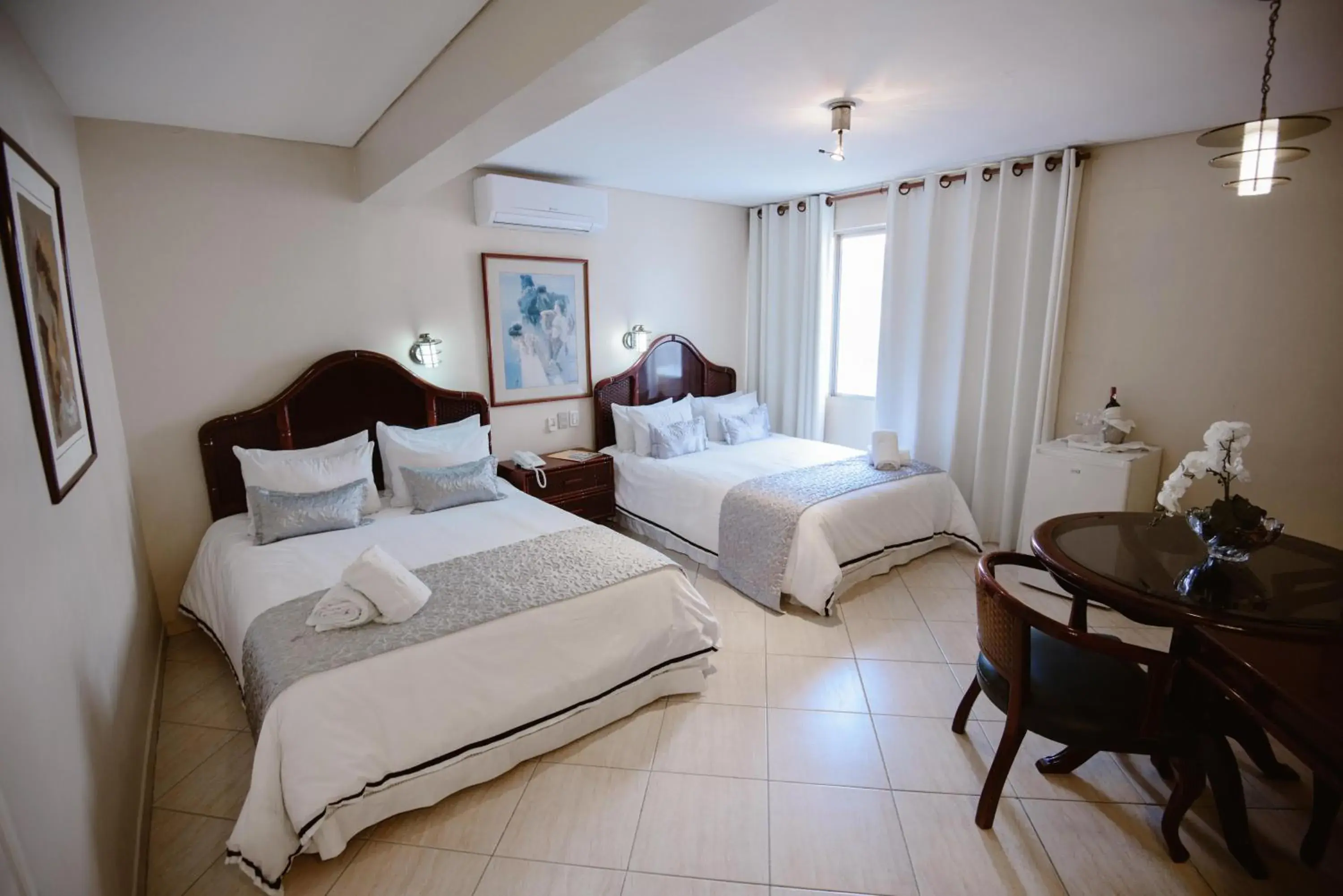 Quadruple Room in Hotel Arenal Quadruple Room in Hotel Arenal