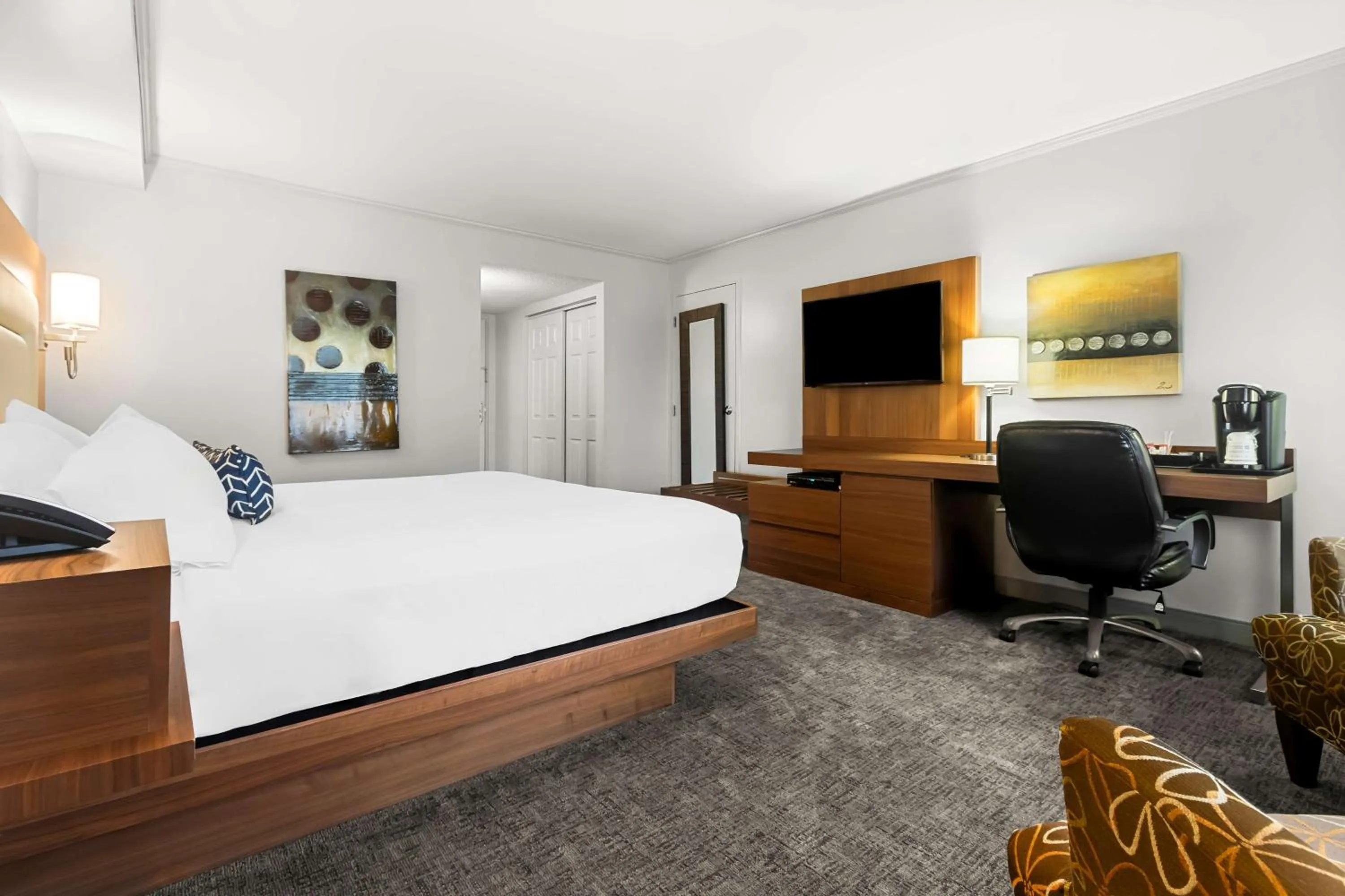 Bedroom, Bed in Best Western Plus Mont-Laurier