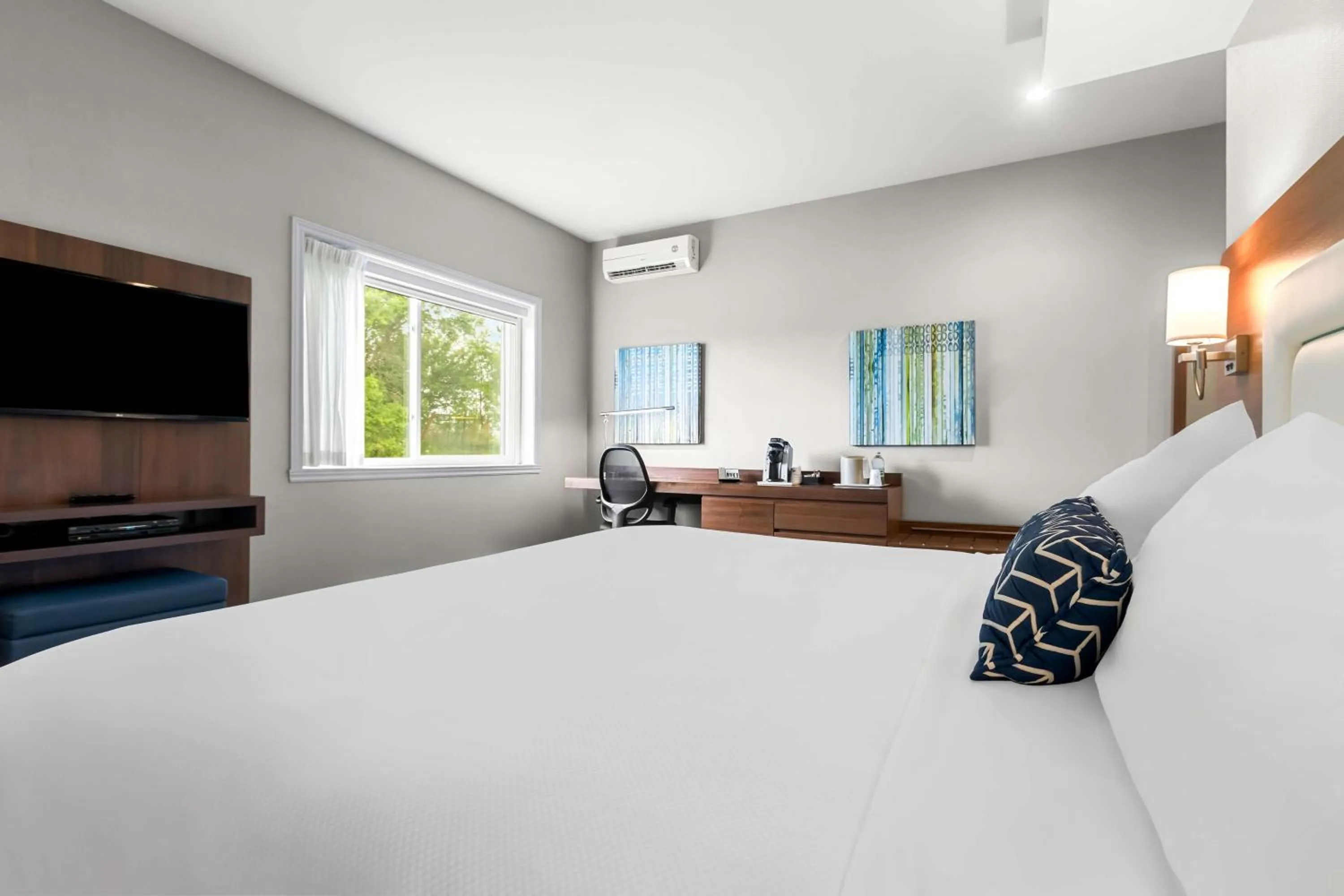 Bedroom, Bed in Best Western Plus Mont-Laurier