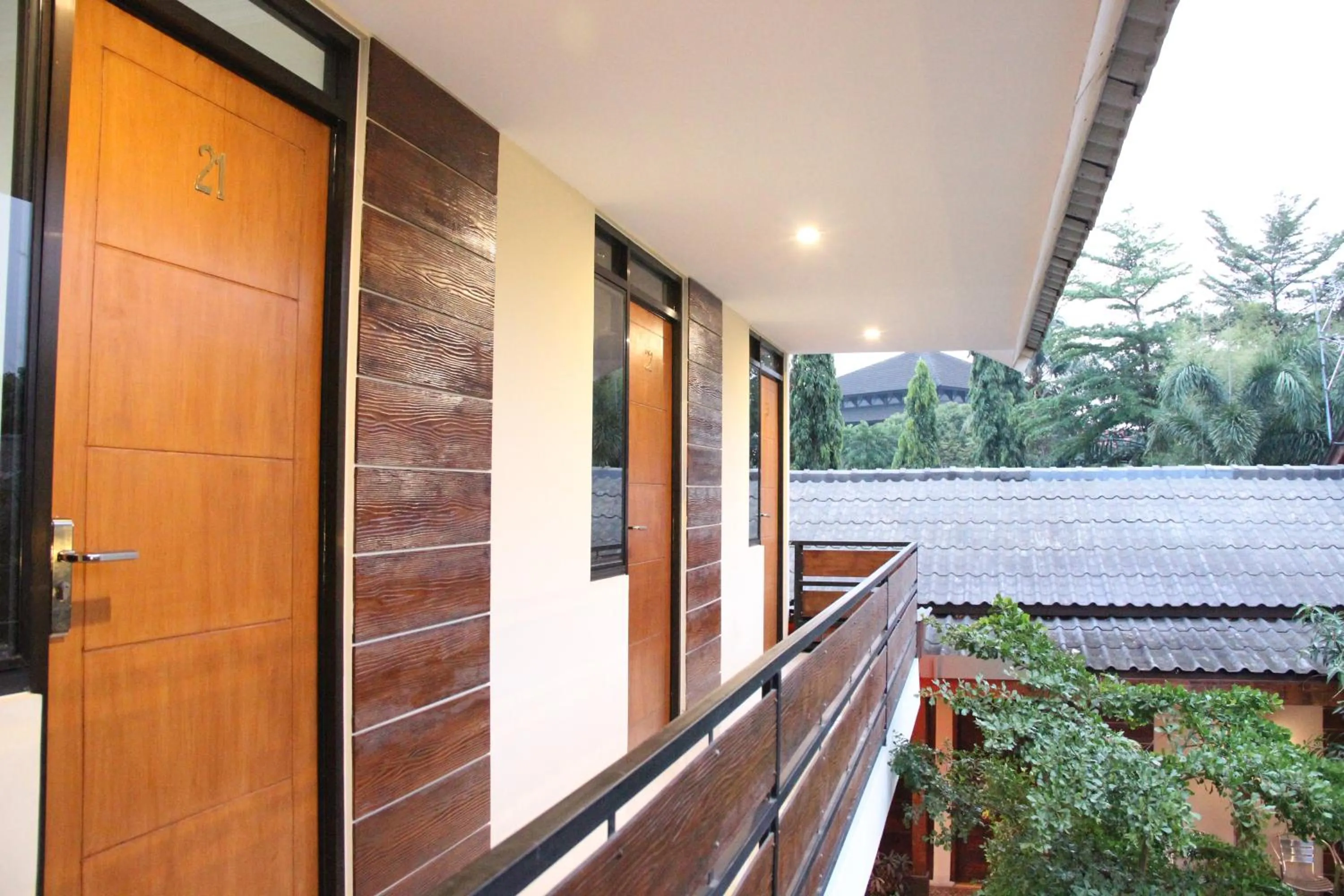 Facade/entrance in Bamboe Inn Homestay