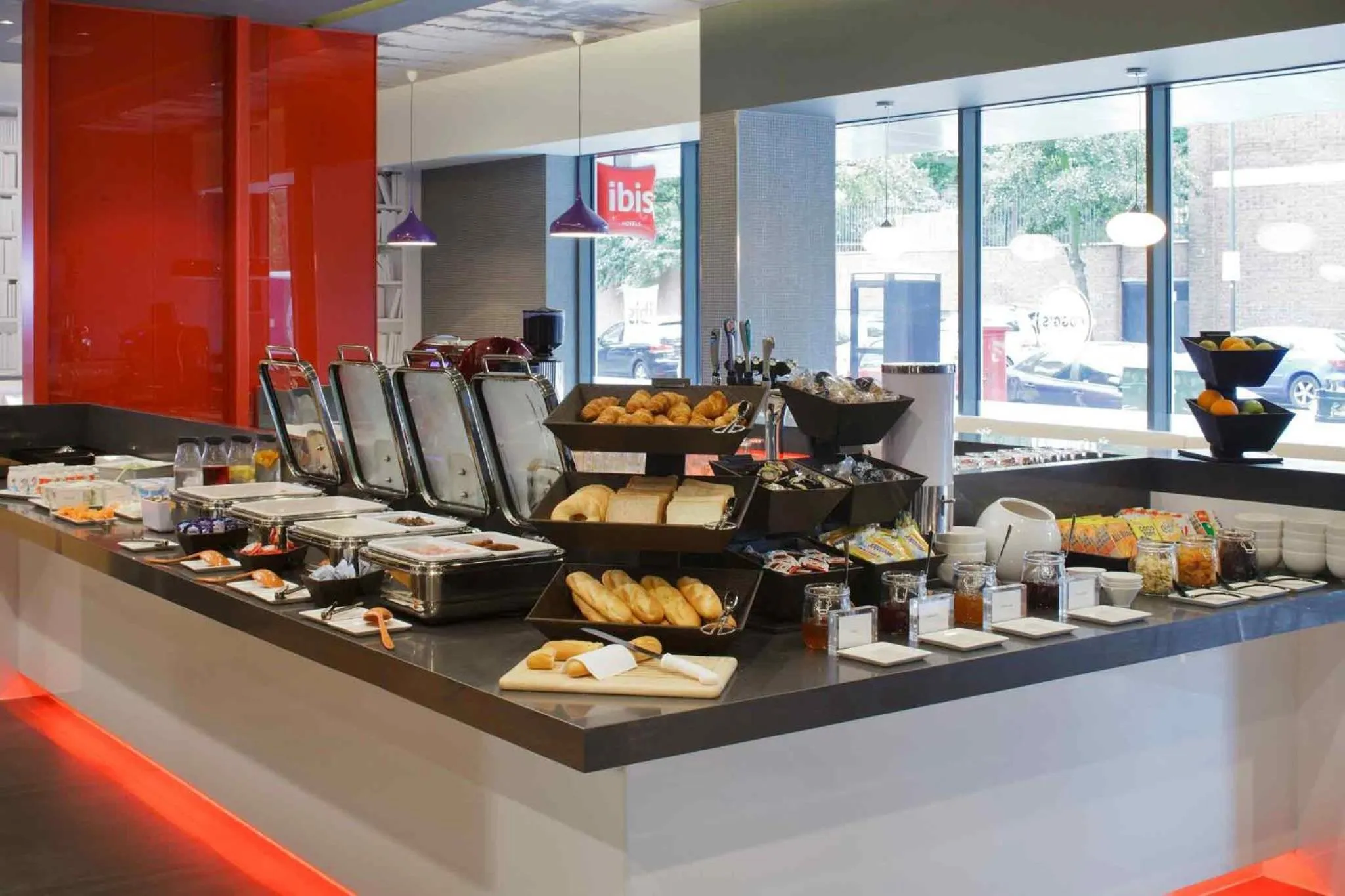 Restaurant/places to eat in ibis London Shepherds Bush - Hammersmith