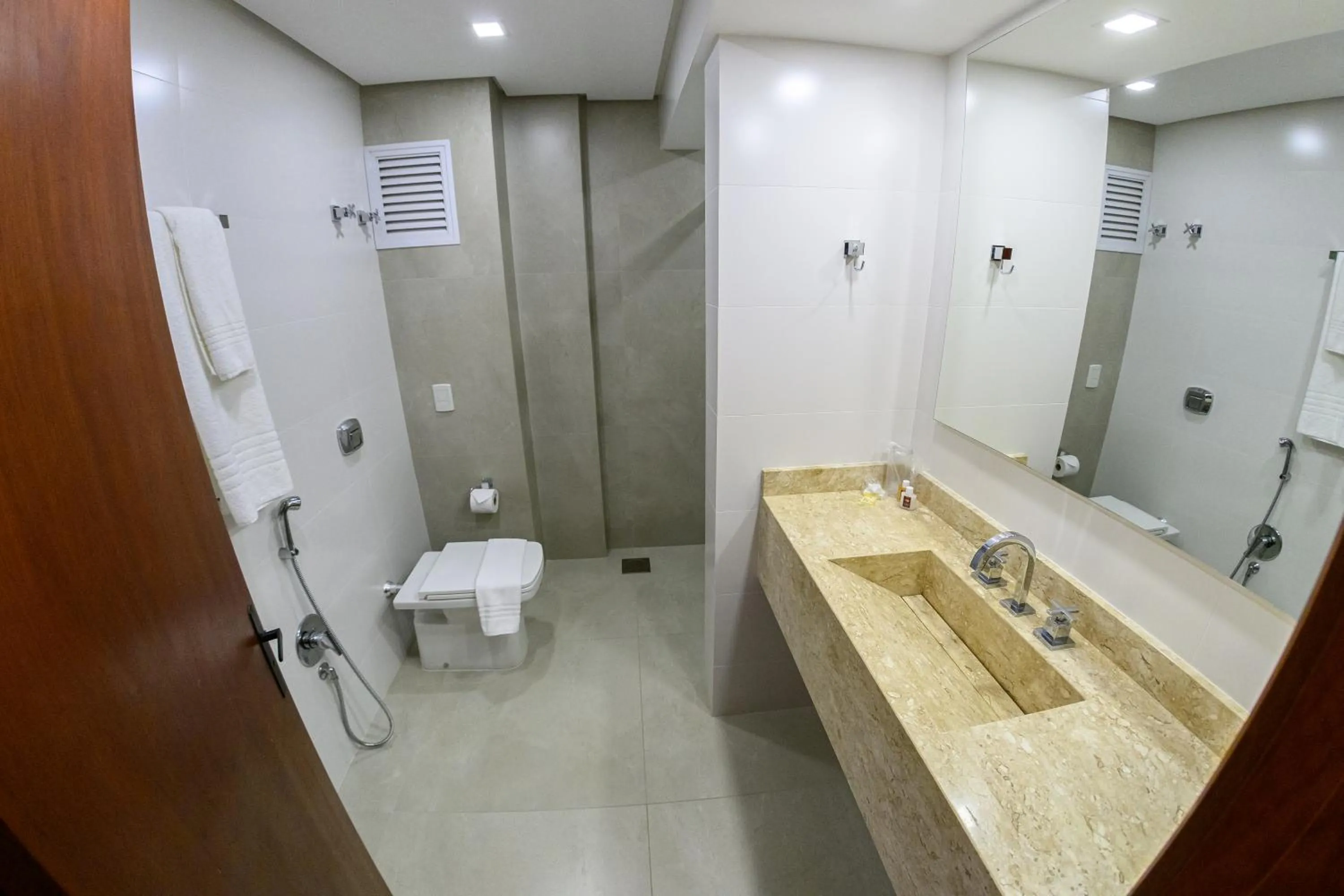 Bathroom in Hotel Águas Claras