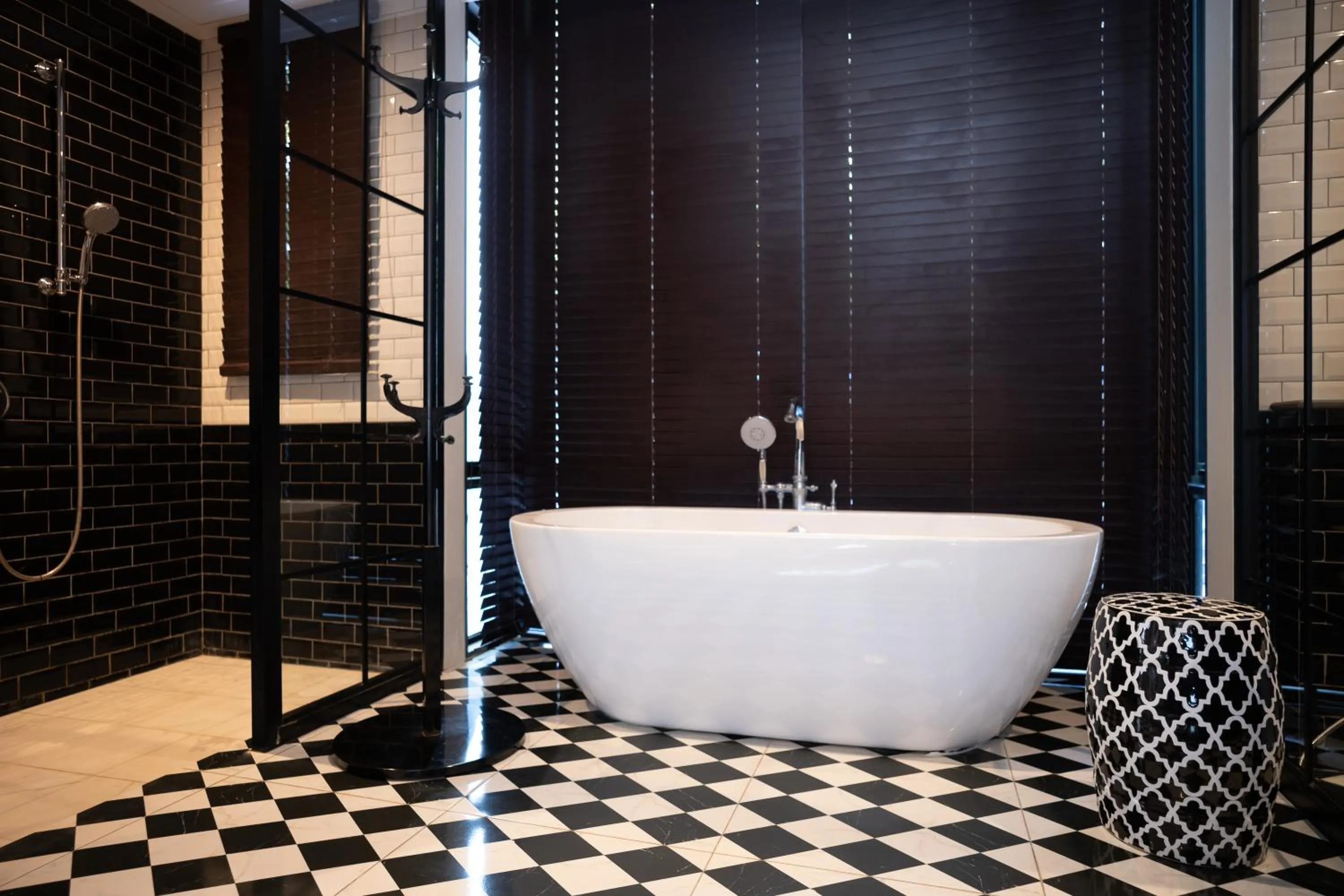 Shower in Hotel Labaris Khao Yai