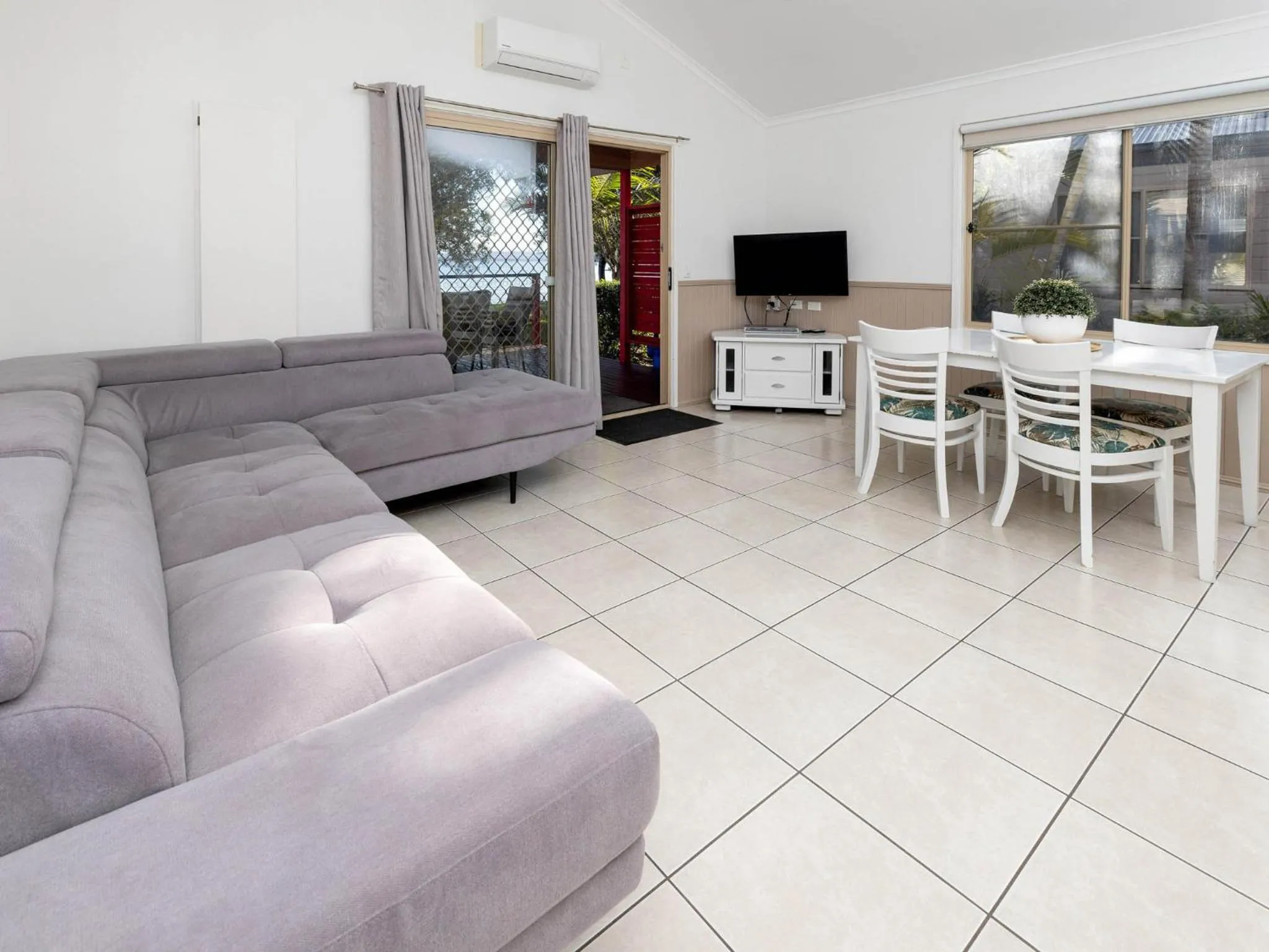 Living room in Lakeside Forster Holiday Park