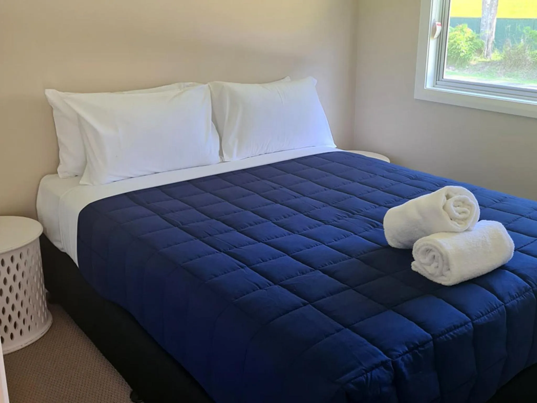 Bed in Lakeside Forster Holiday Park