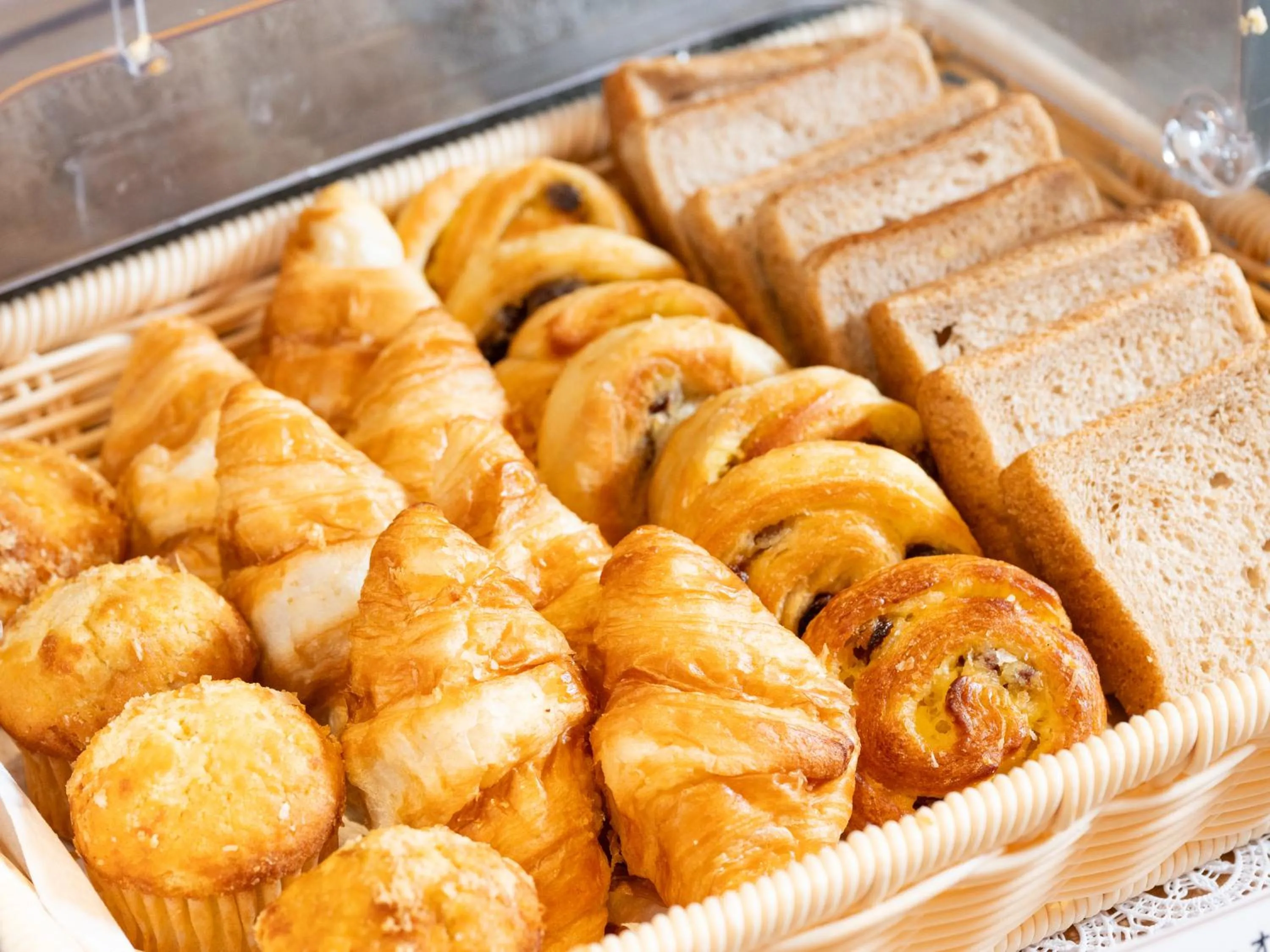 Buffet breakfast in APA Hotel Akihabara Ekimae