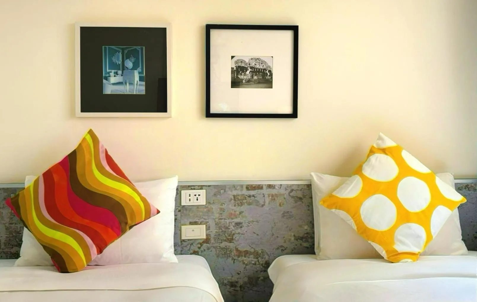 Bed in Wemeet Hotel Taipei