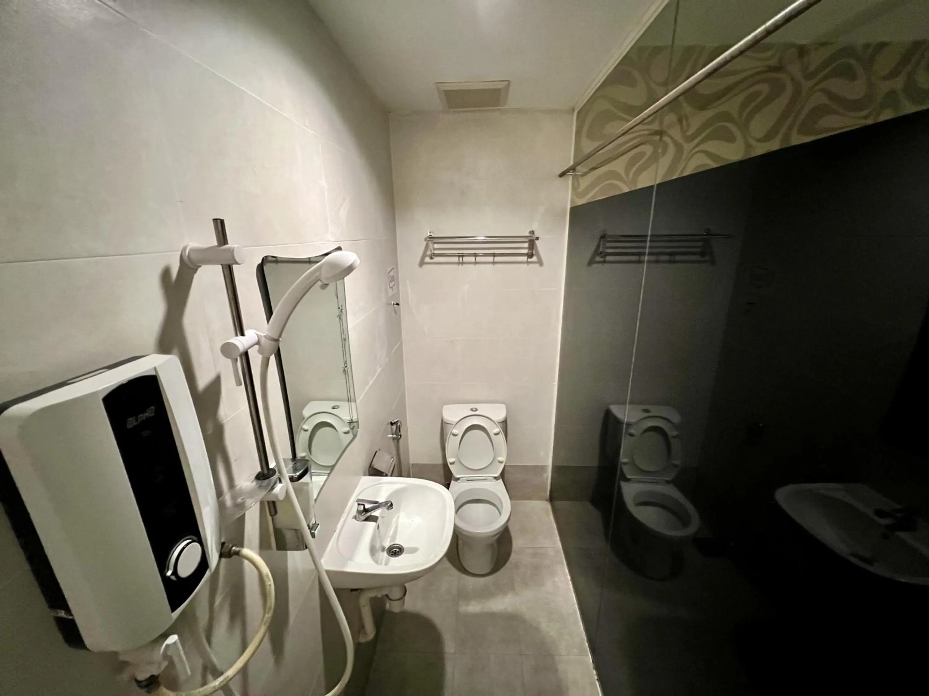 Property building in 1 Hotel Kuchai Lama