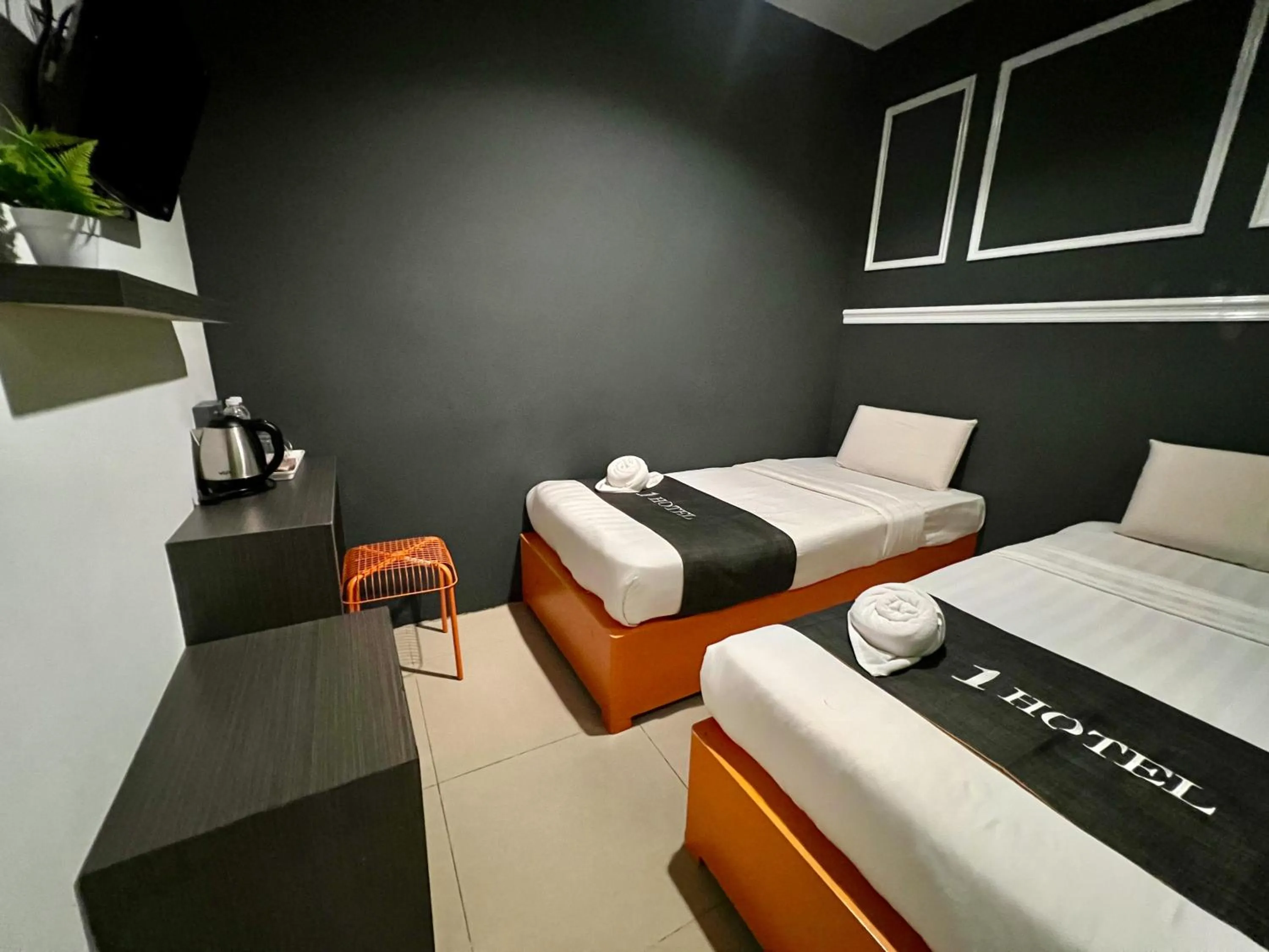 Bed in 1 Hotel Kuchai Lama