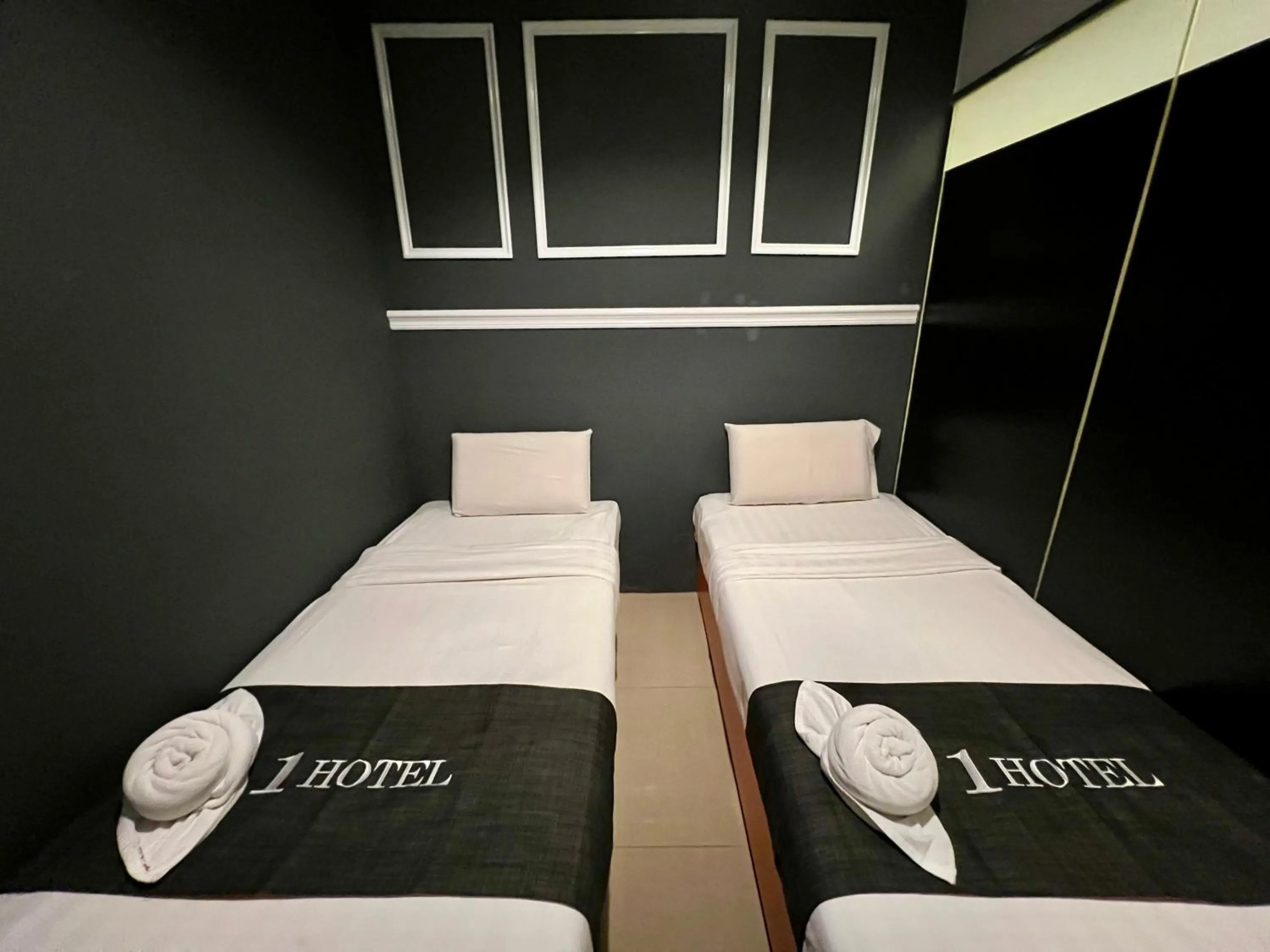 Bed in 1 Hotel Kuchai Lama