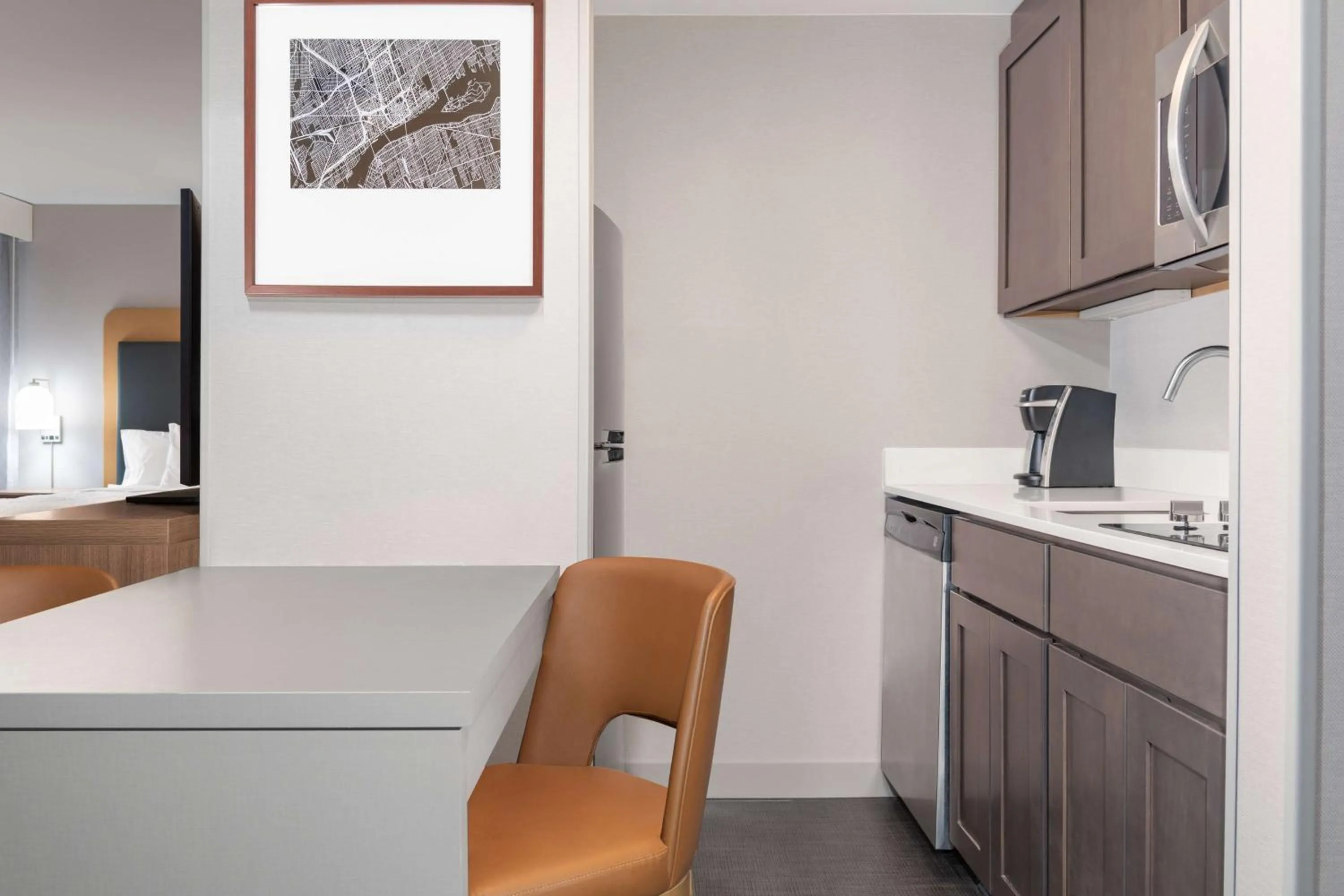 Kitchen or kitchenette in Homewood Suites by Hilton Detroit-Troy