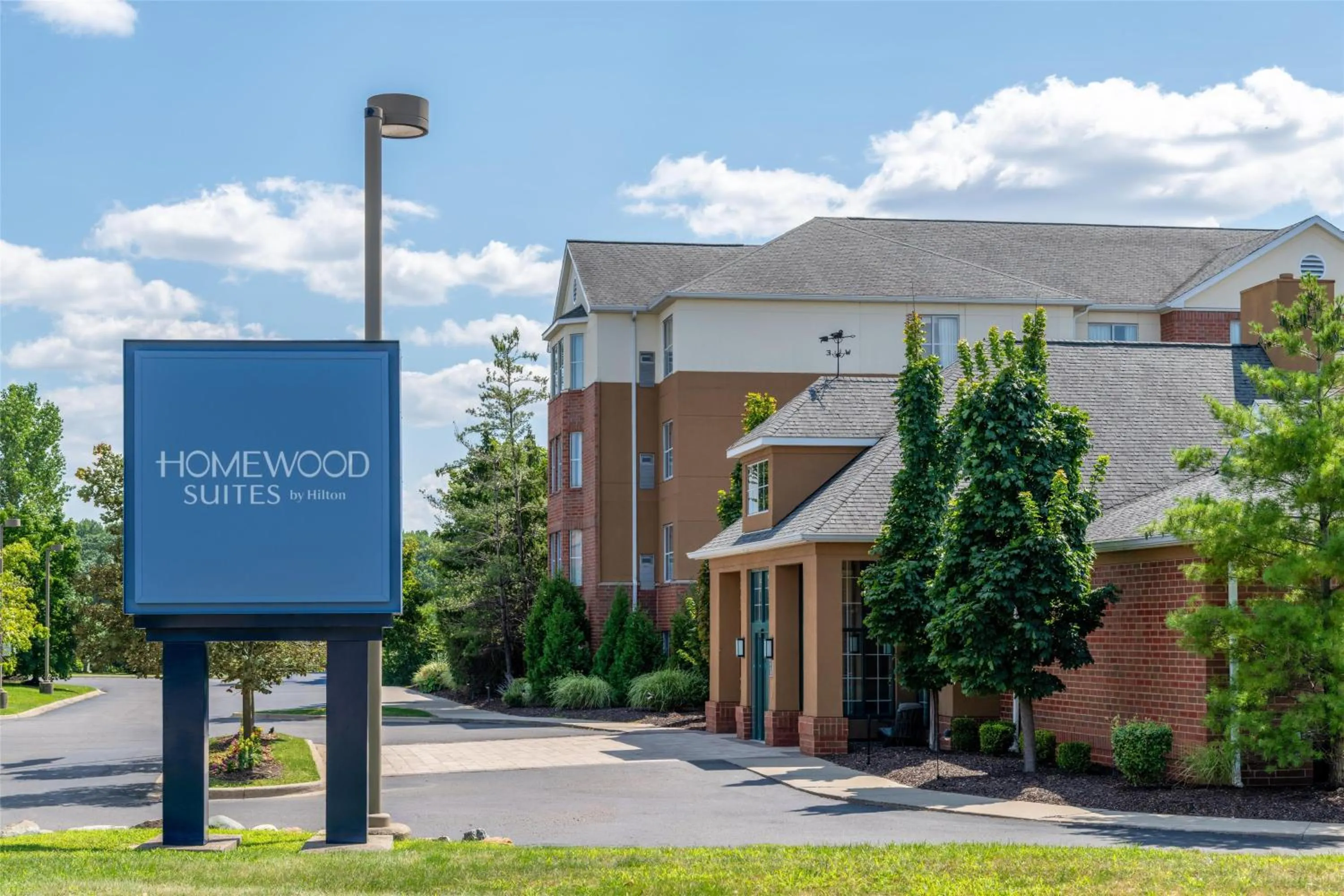 Property building in Homewood Suites by Hilton Detroit-Troy