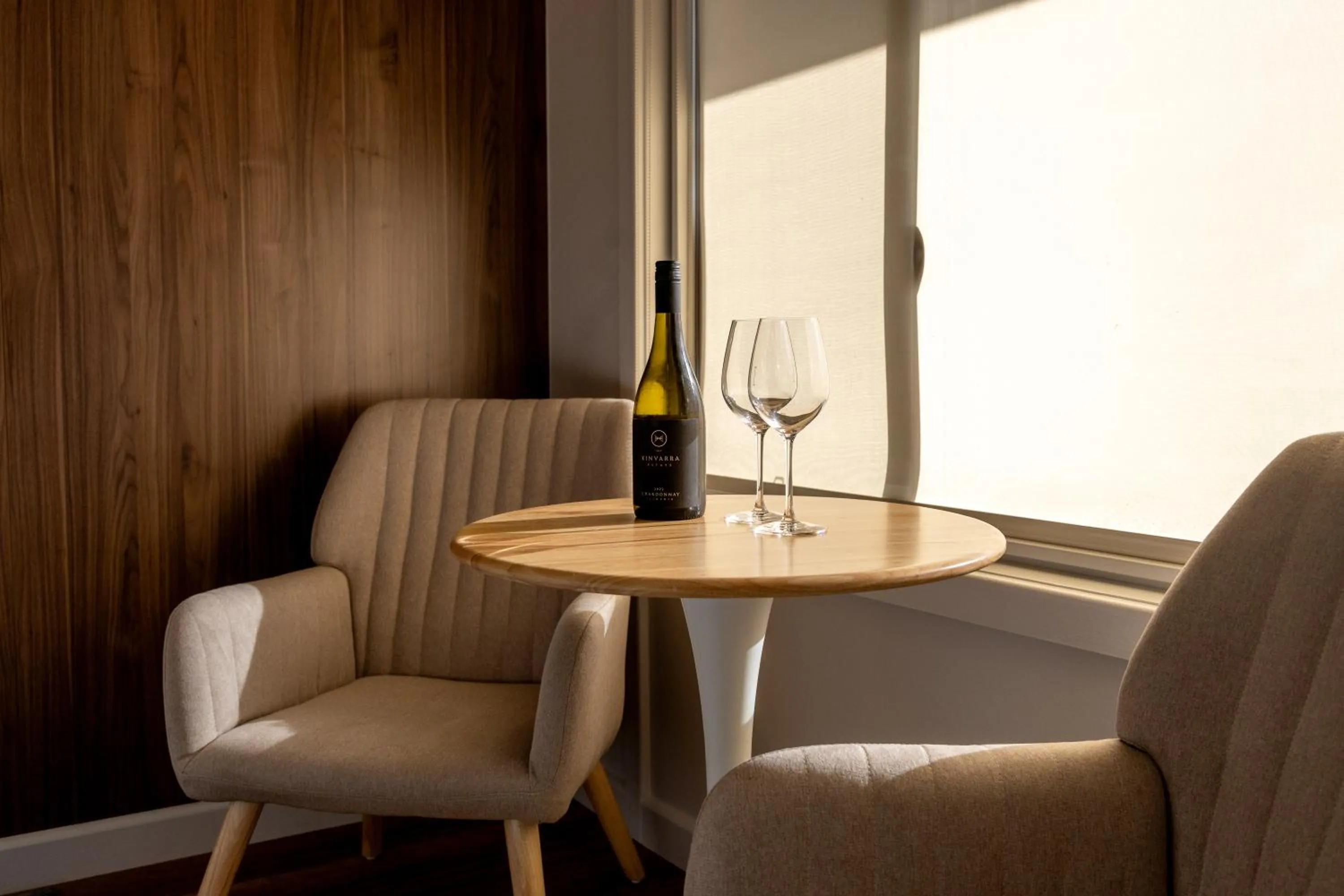 Seating area in Beachfront Bicheno