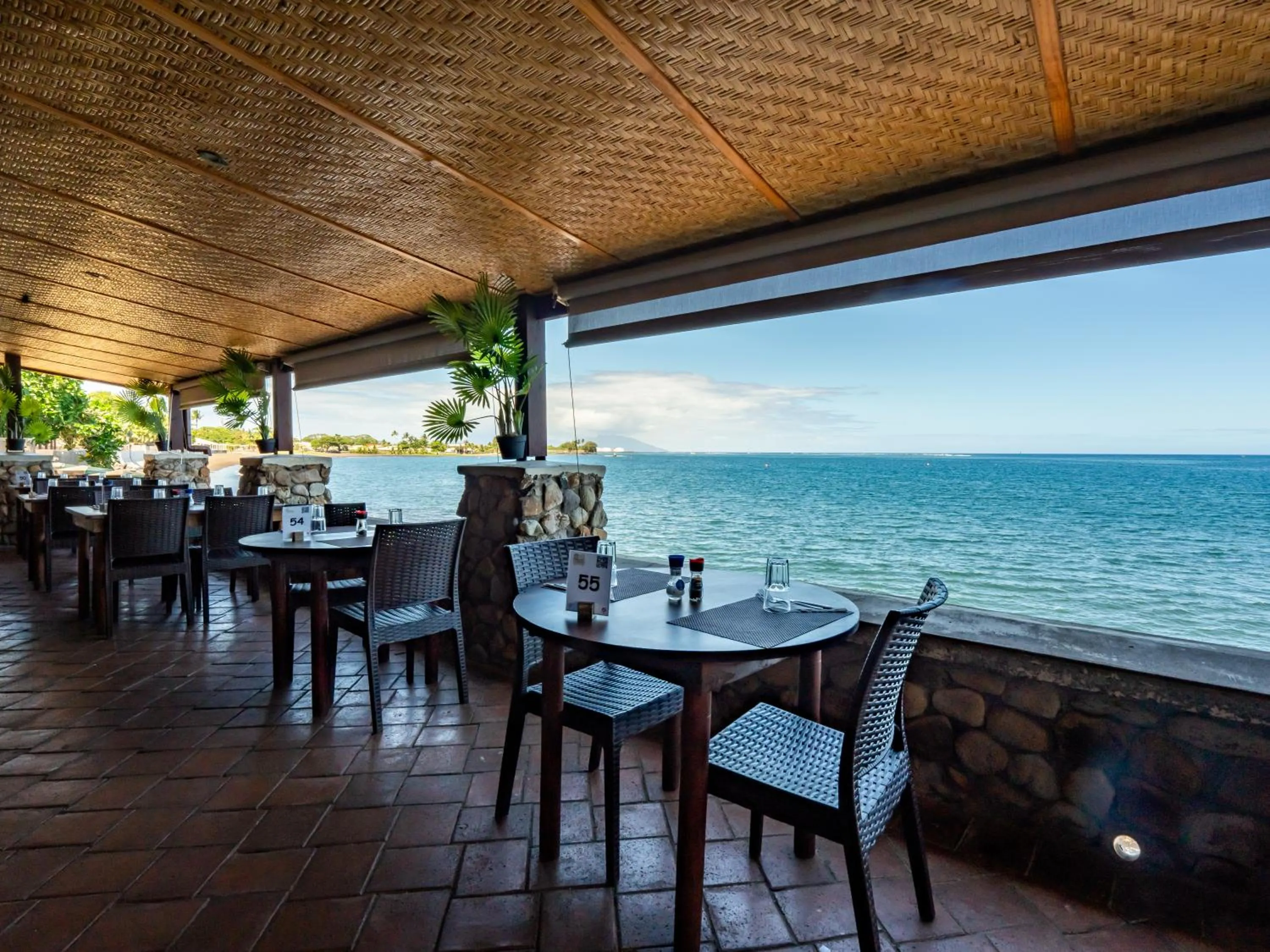 Restaurant/places to eat in Royal Tahitien