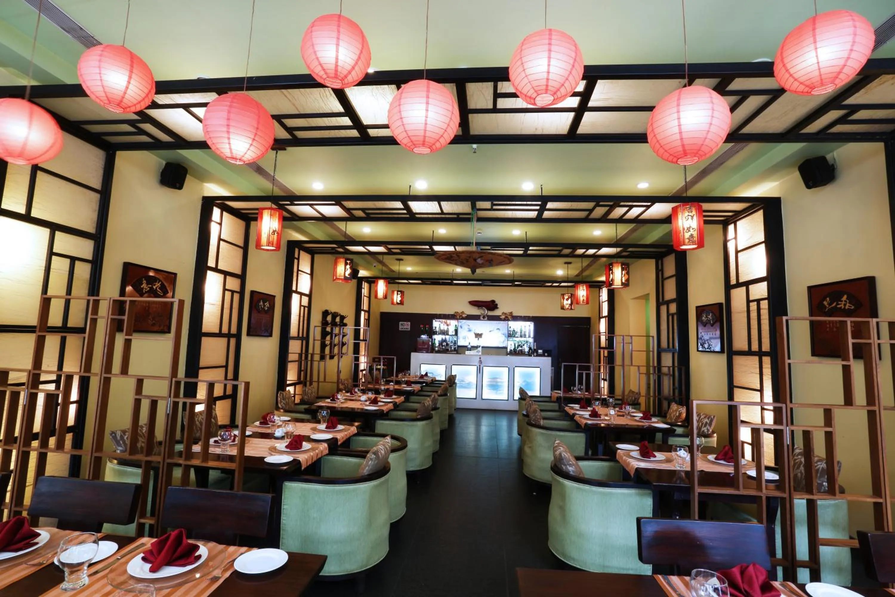 Restaurant/places to eat in The HQ