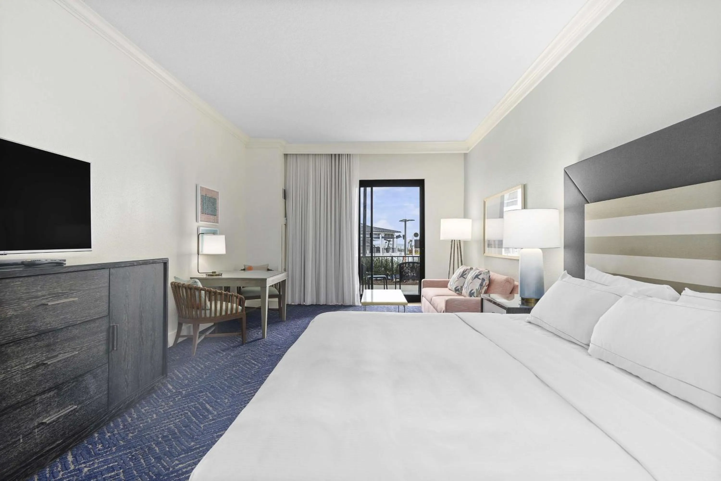 Bed in Hilton Sandestin Beach Golf Resort & Spa