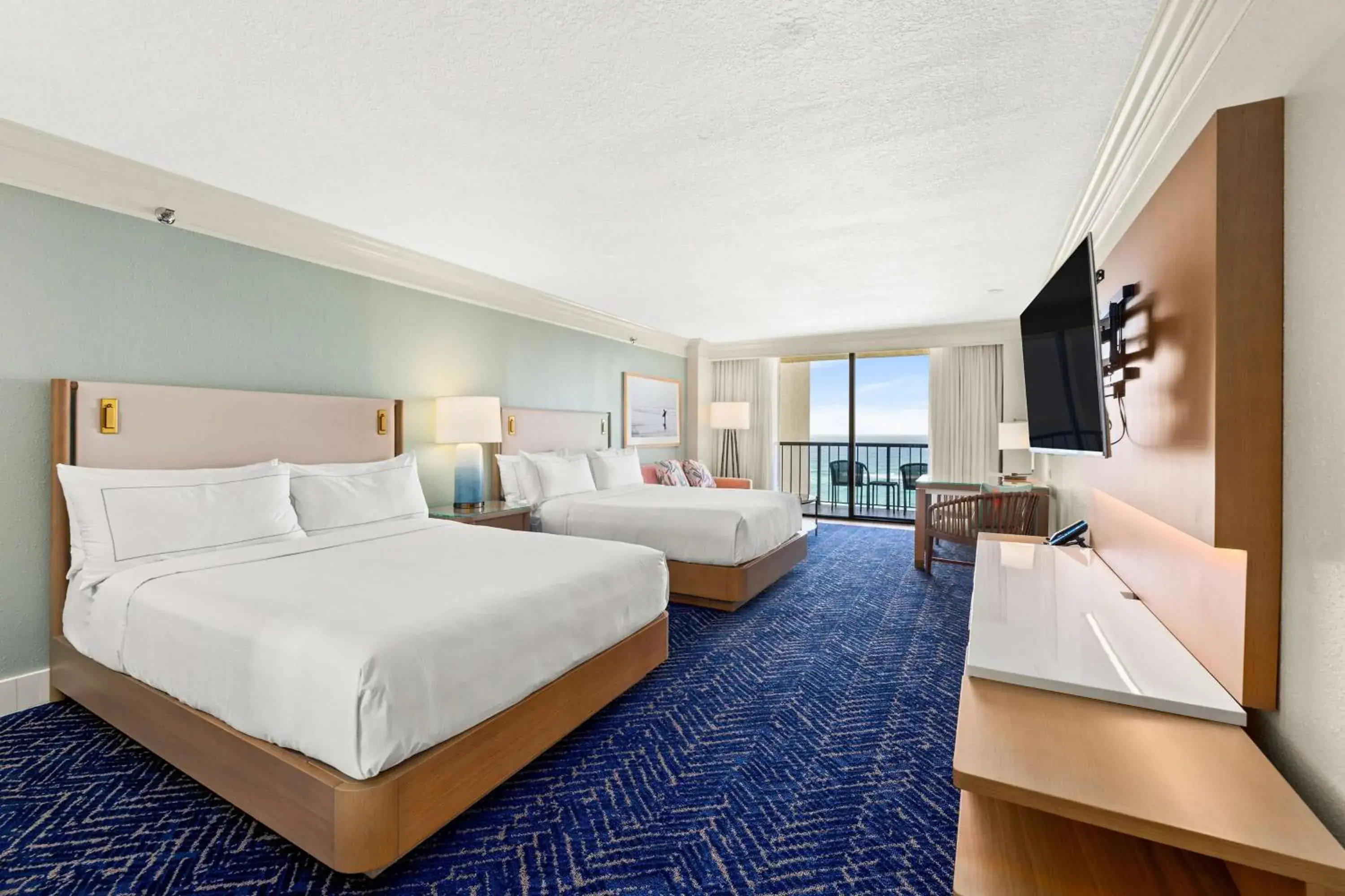 Queen Deluxe Junior Suite - Beach View in Hilton Sandestin Beach Golf Resort & Spa Queen Deluxe Junior Suite - Beach View in Hilton Sandestin Beach Golf Resort & Spa