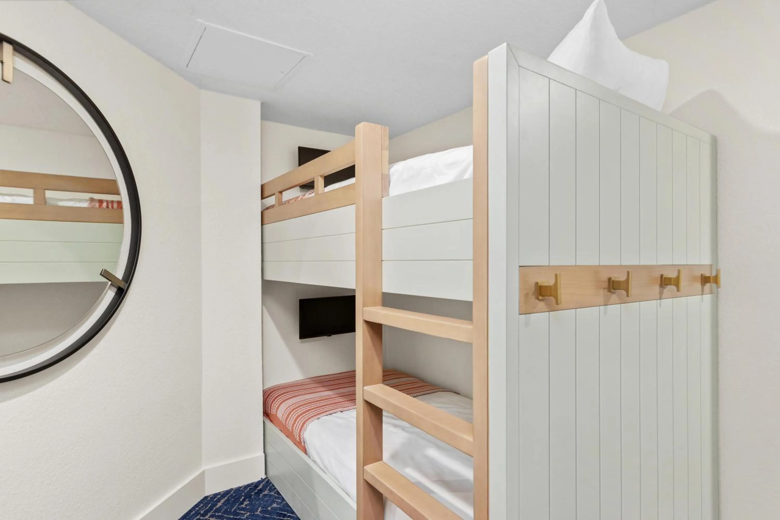 Bed in Hilton Sandestin Beach Golf Resort & Spa