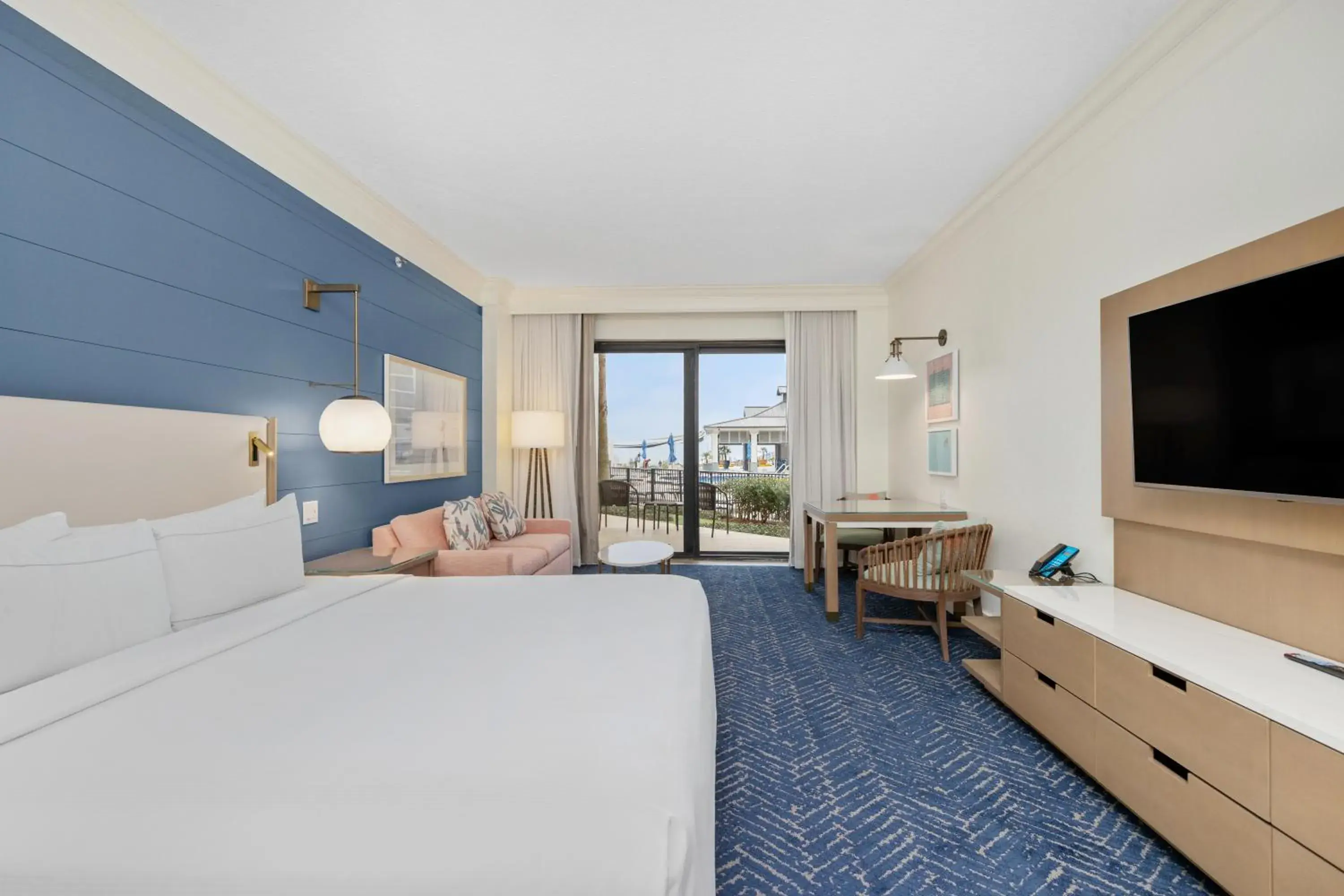 King Room - Poolside in Hilton Sandestin Beach Golf Resort & Spa King Room - Poolside in Hilton Sandestin Beach Golf Resort & Spa