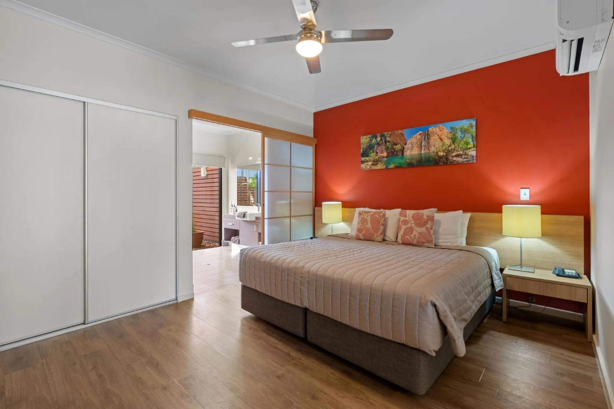 Bedroom, Bed in Freshwater East Kimberley Apartments