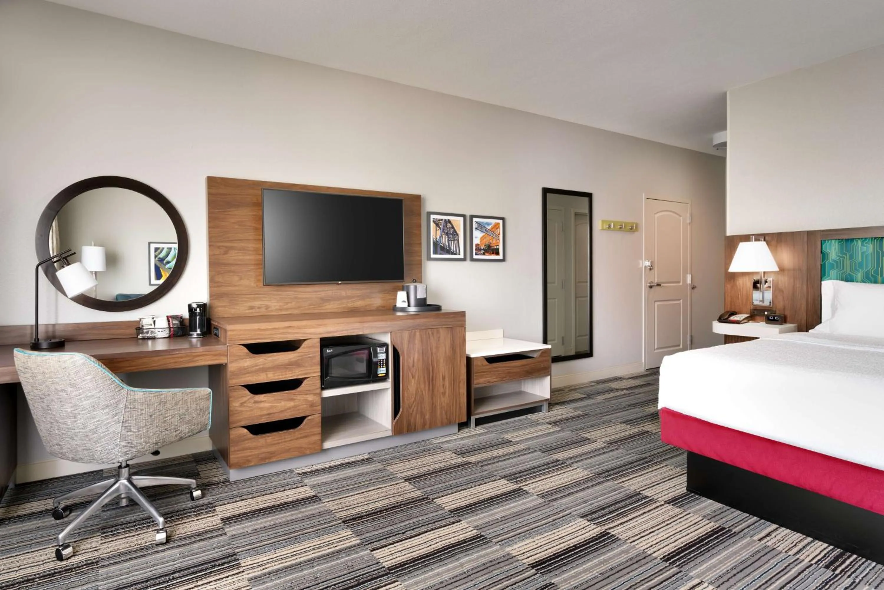 Bedroom, Bed in Hampton Inn & Suites Ft Worth-Burleson