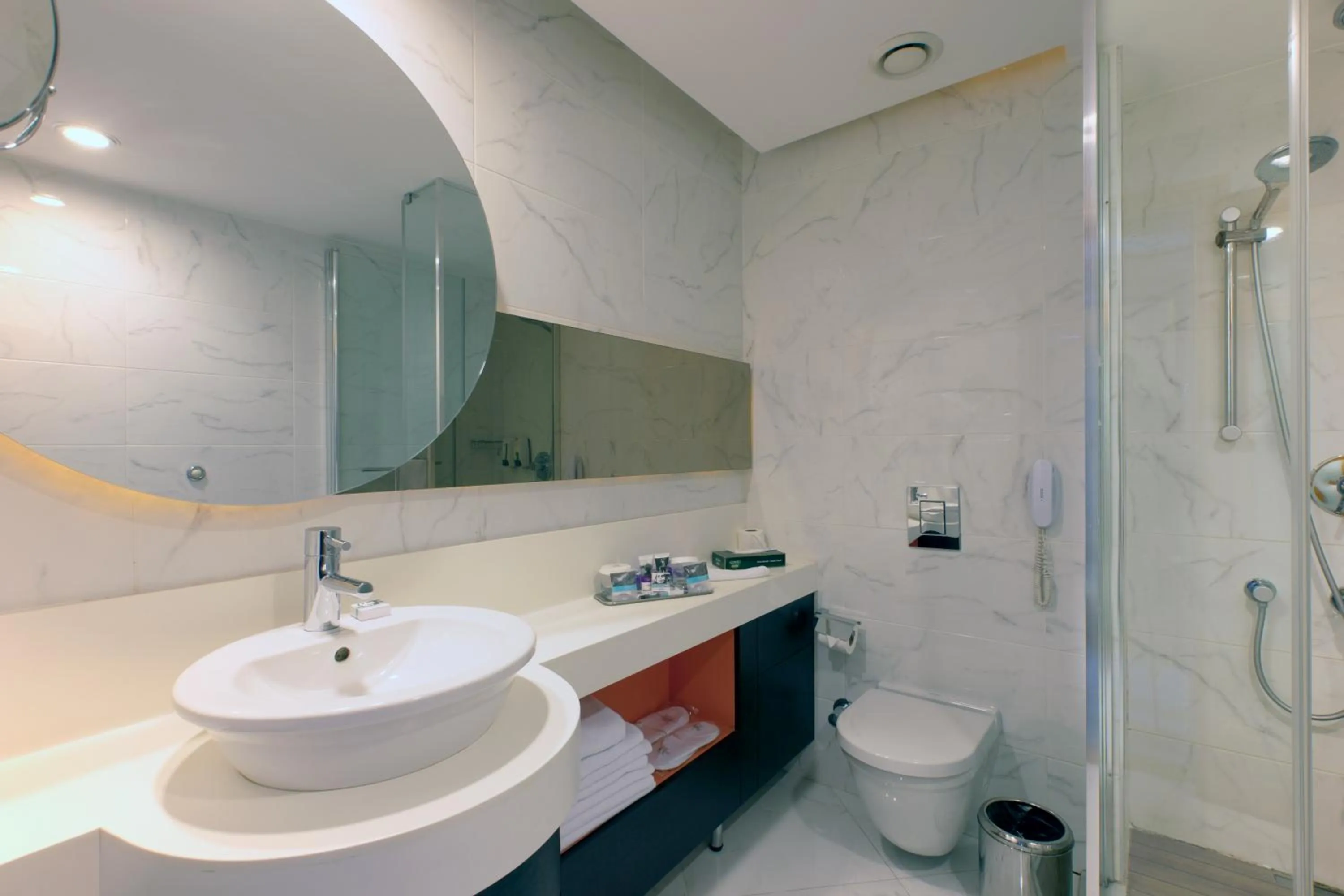 Bathroom in Mercure Istanbul Umraniye