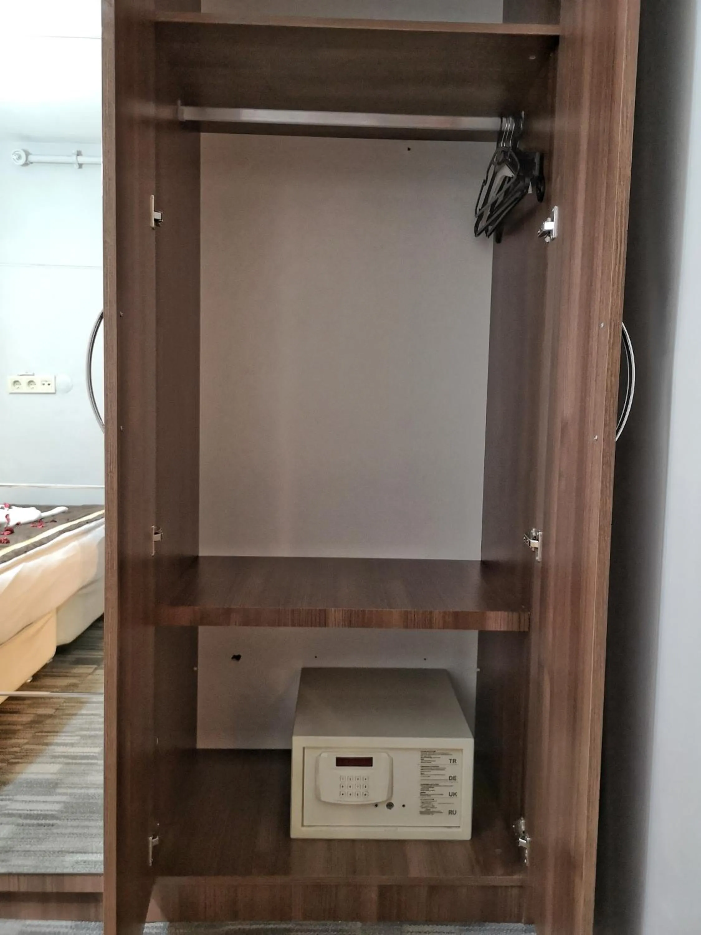 Massage, Bed in Golf Royal Residence