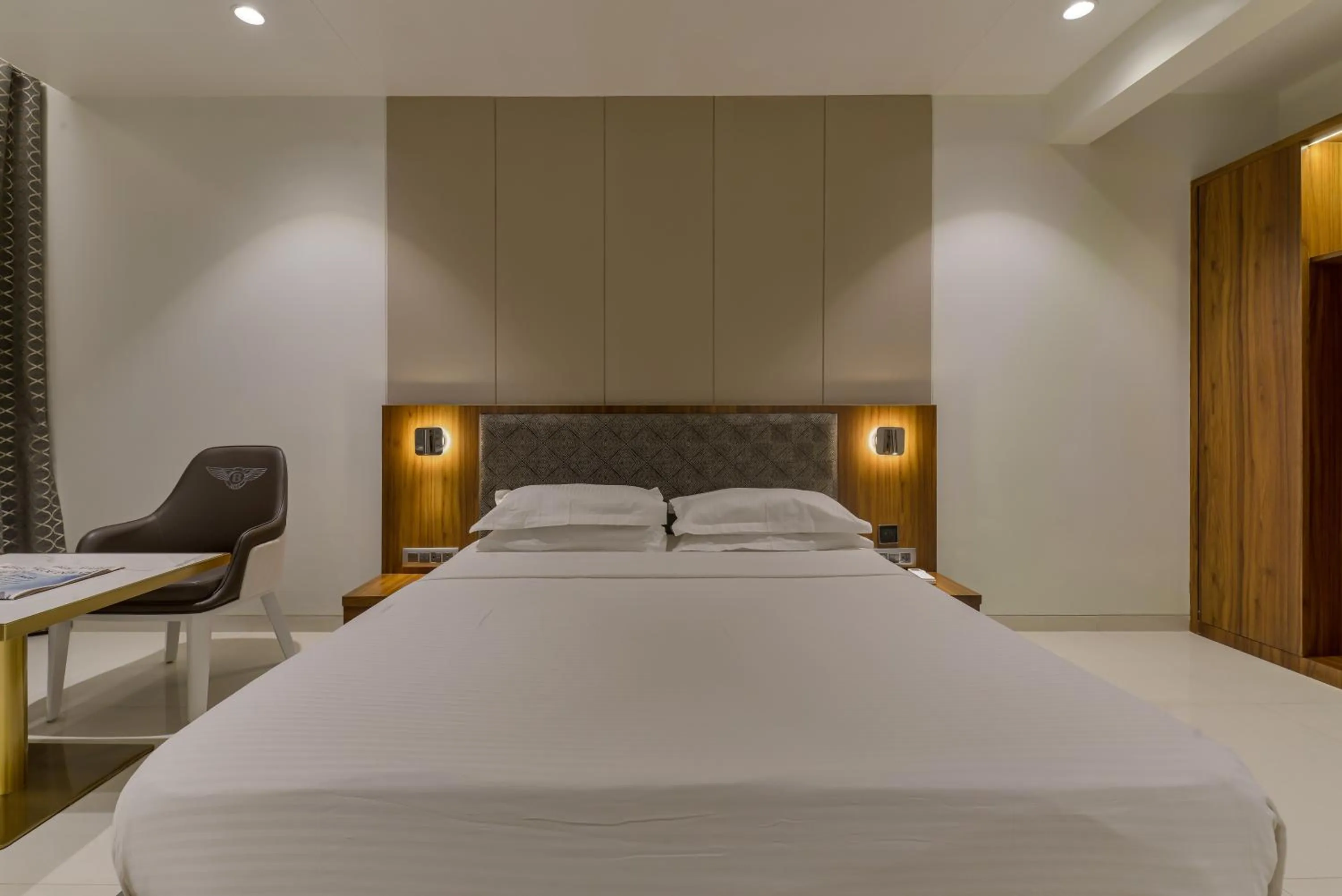 Bed in Hotel Airlink