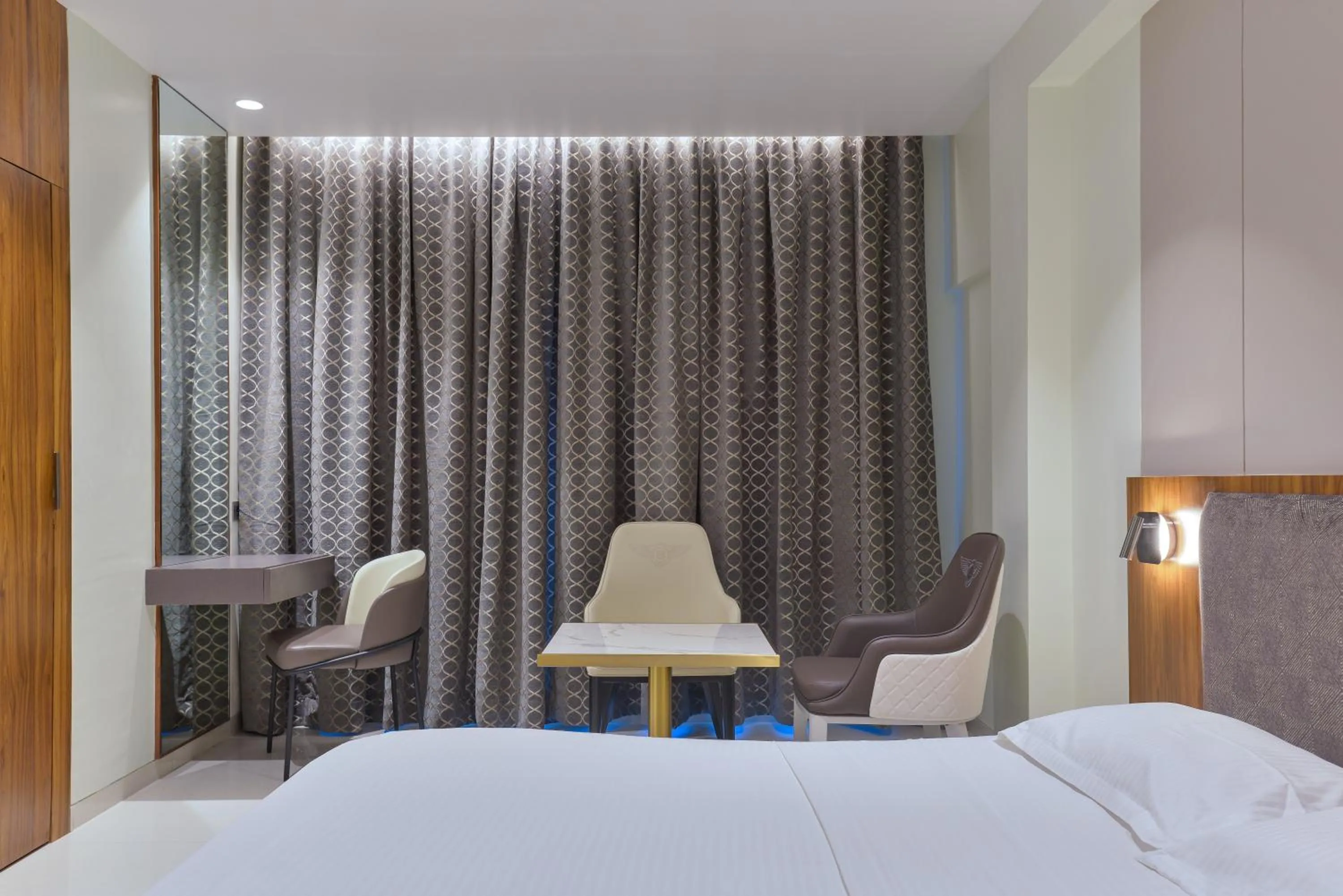 Bed in Hotel Airlink