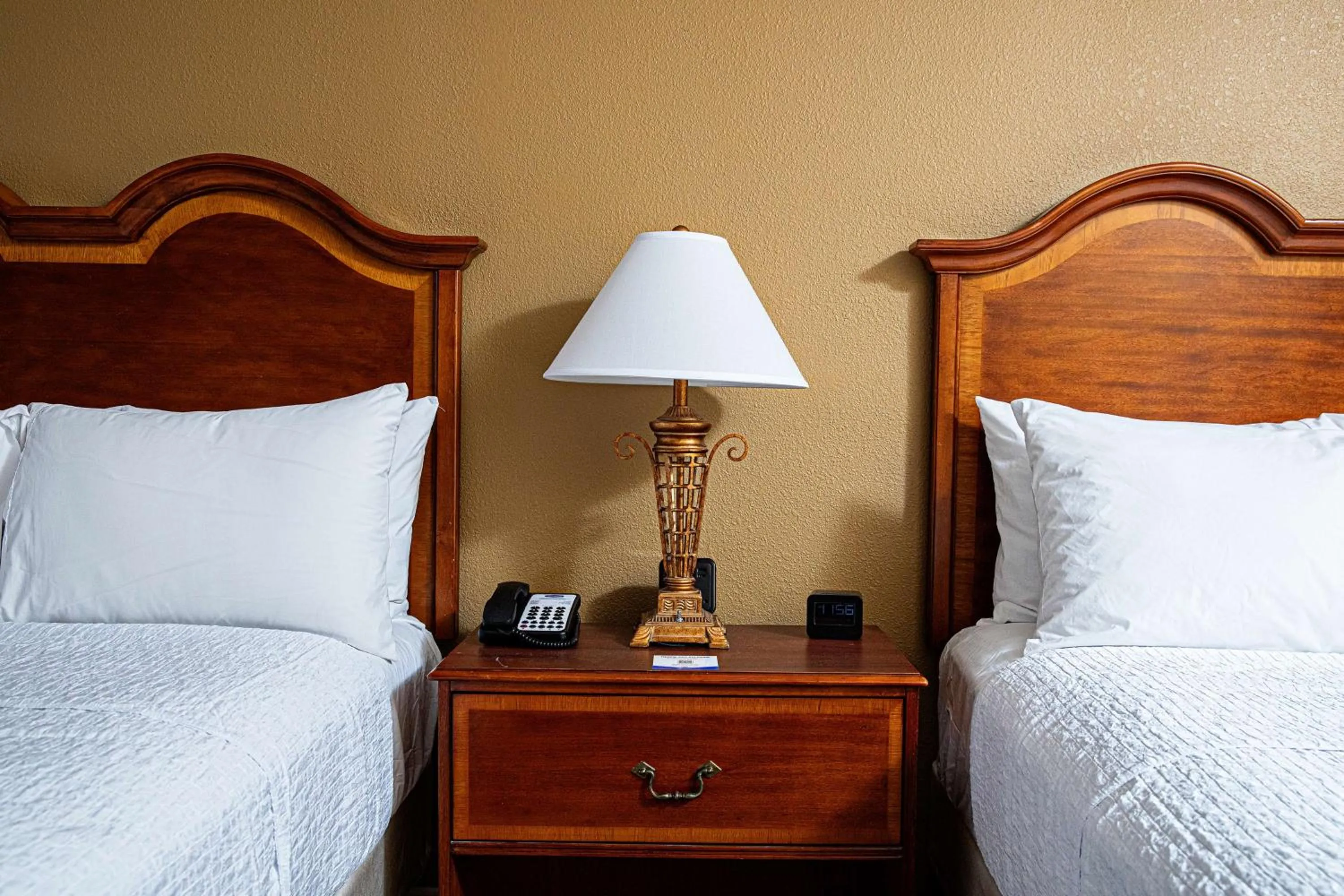 Bed in Hampton Inn Charleston-Historic District