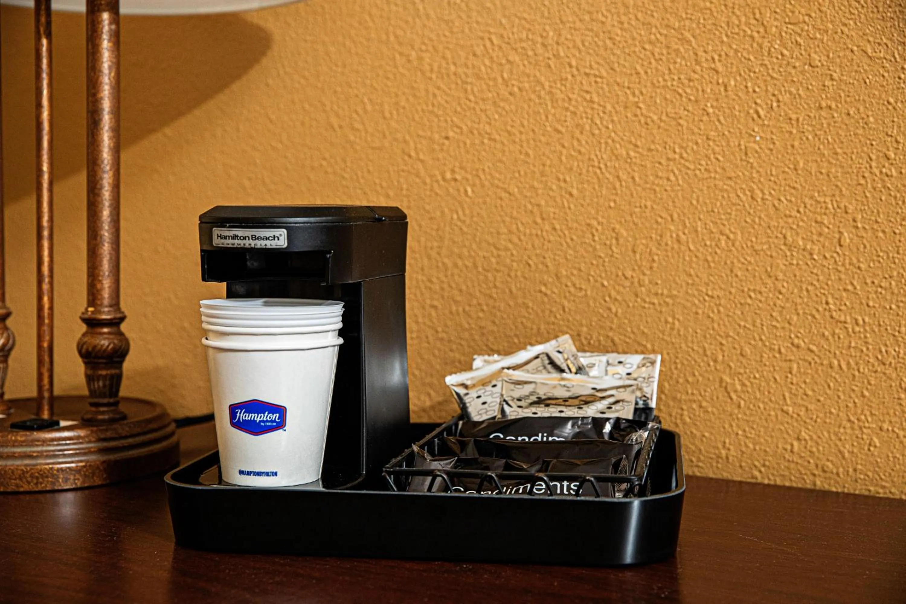 Coffee/tea facilities in Hampton Inn Charleston-Historic District