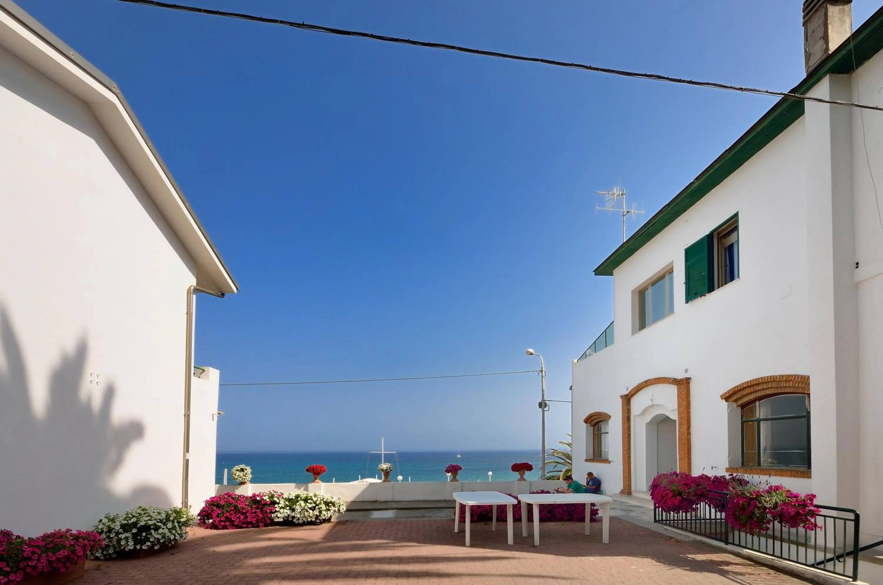 Facade/entrance in Blue Beach