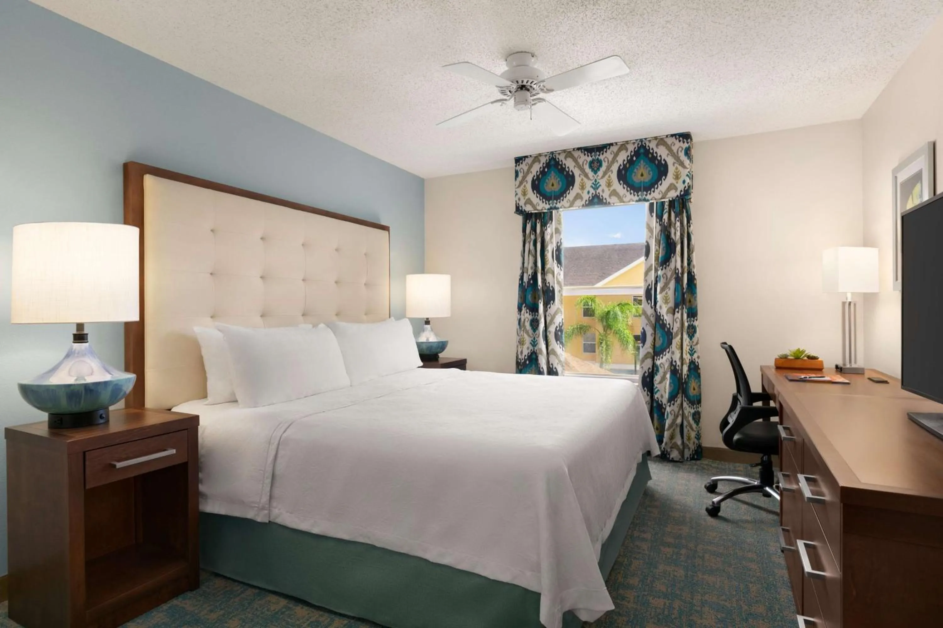 Bedroom, Bed in Homewood Suites by Hilton Fort Myers