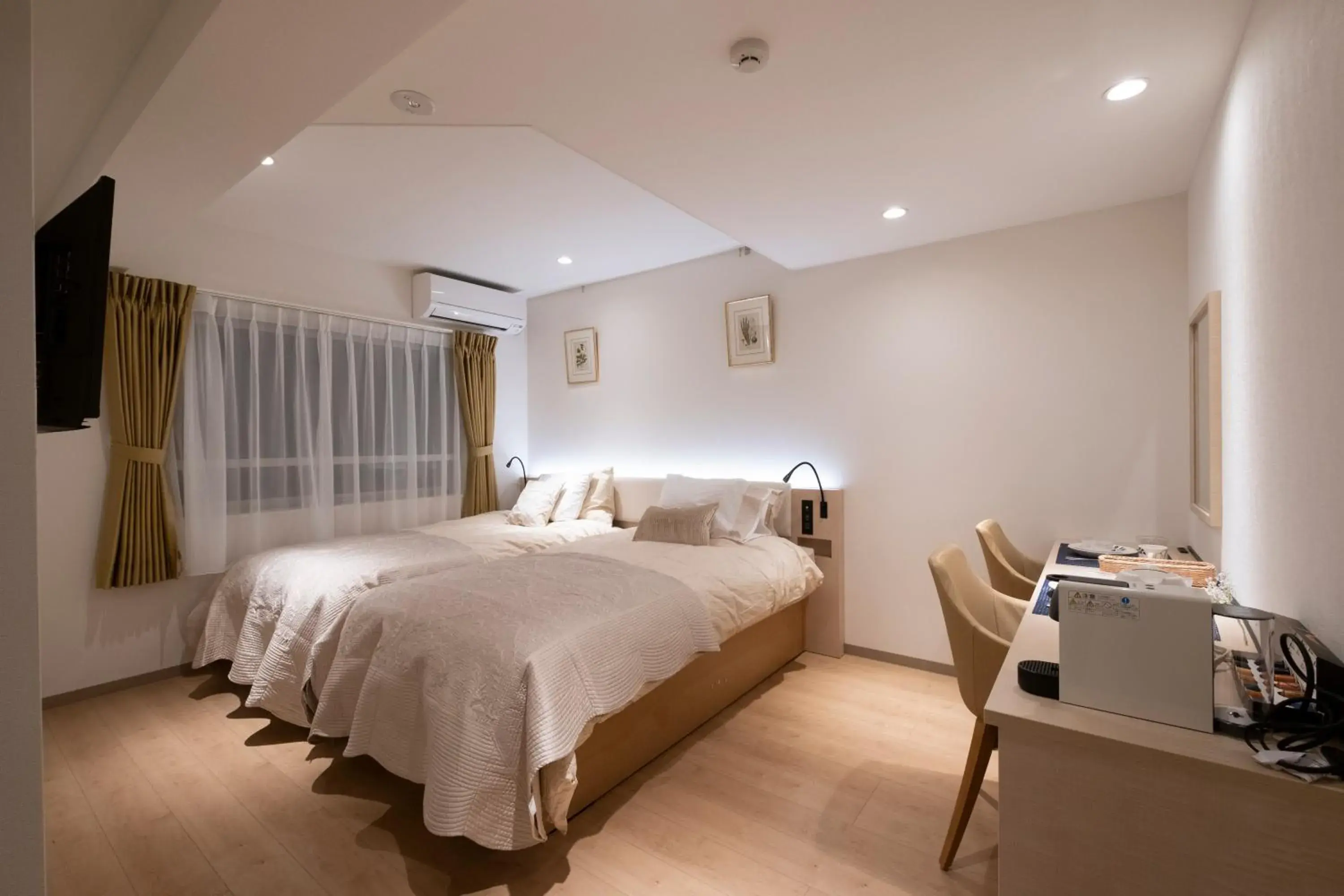 Twin Room in Studio Inn Nishi Shinjuku Twin Room in Studio Inn Nishi Shinjuku