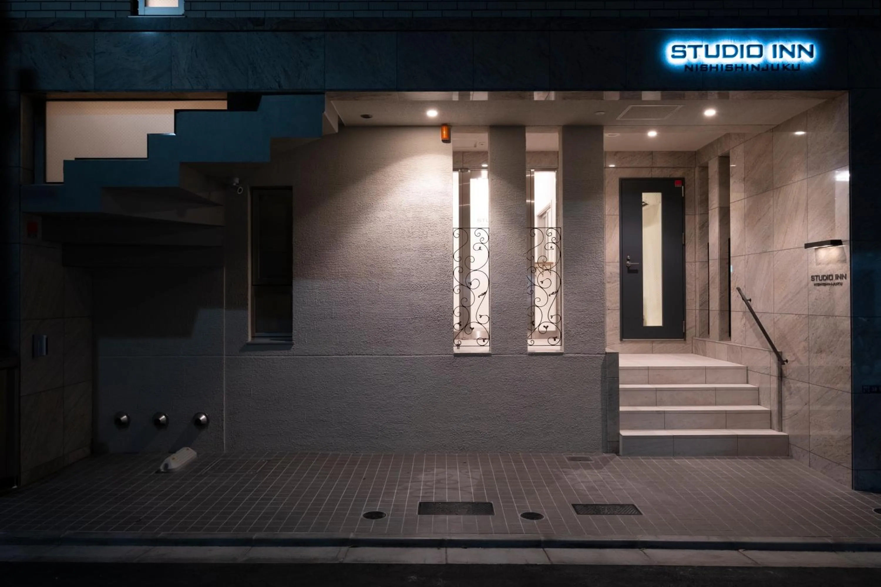 Property building in Studio Inn Nishi Shinjuku