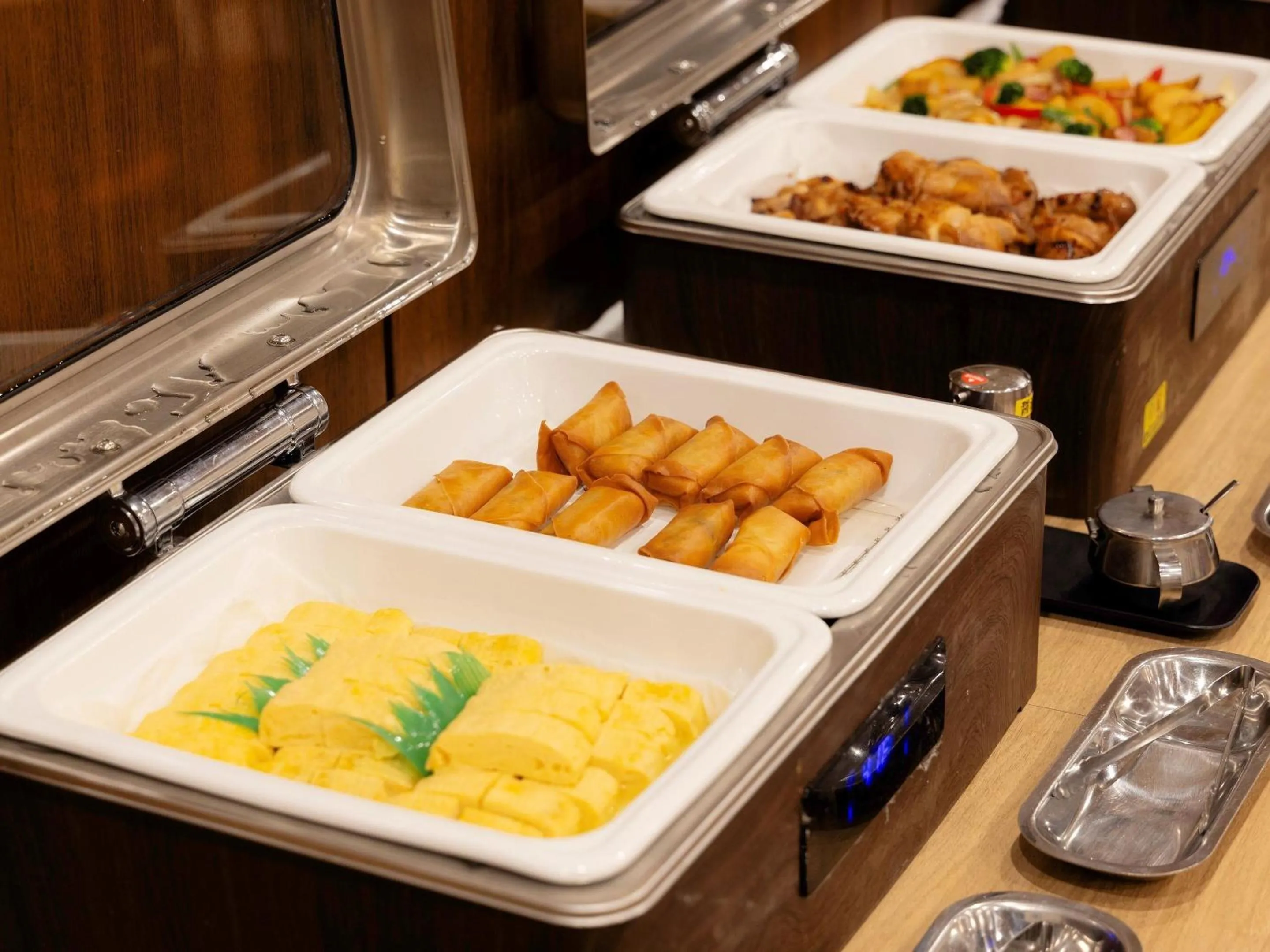 Breakfast in KOKO HOTEL Kobe Shinnagata - formerly Hotel Wing International Kobe - Shinnagata Ekimae