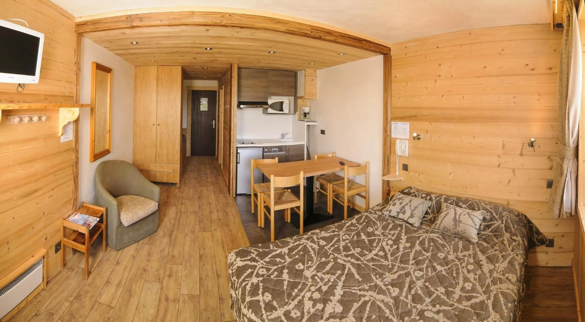 Photo of the whole room, Bed in Hotel Le Very