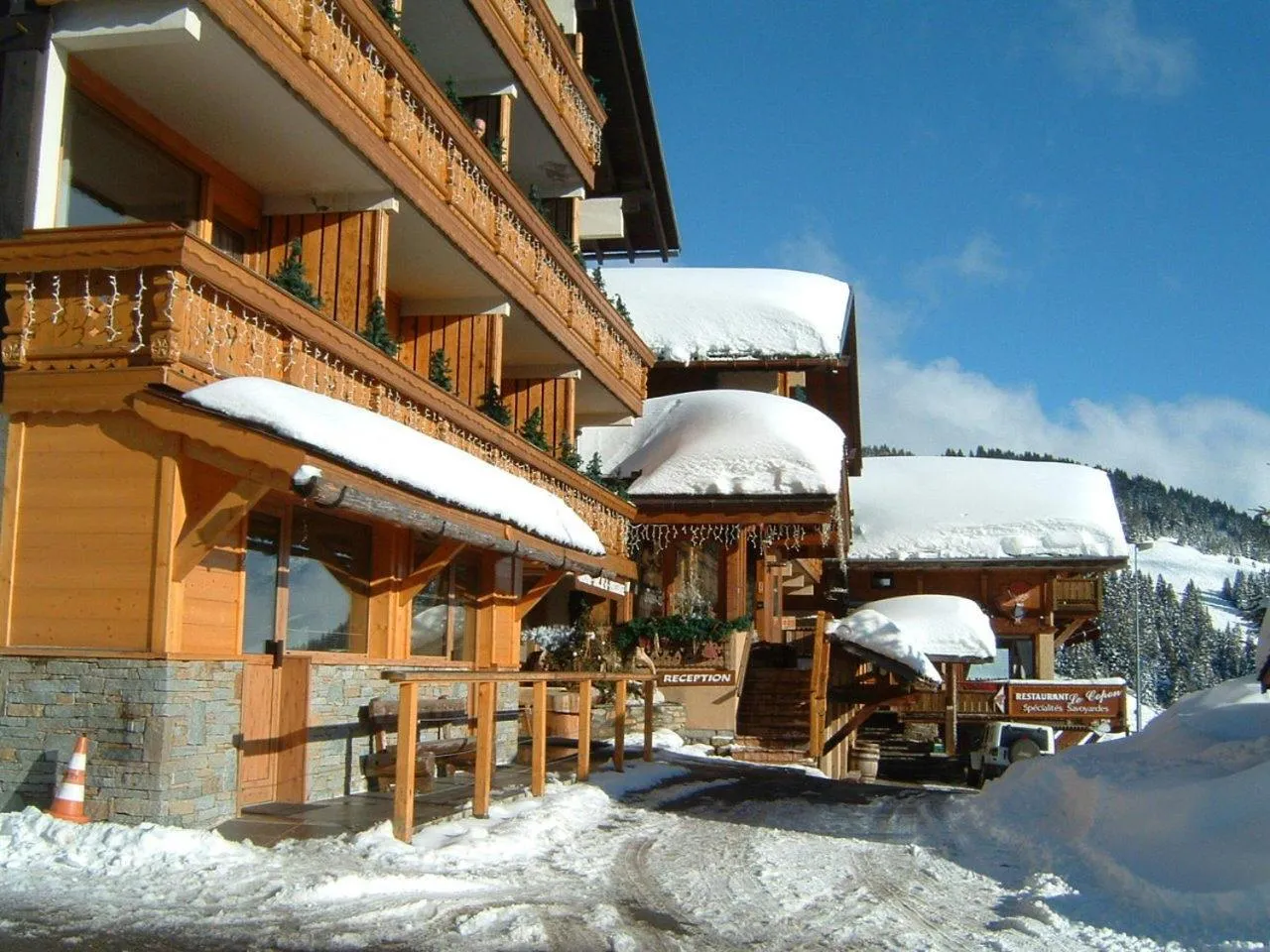 Property building in Hotel Le Very