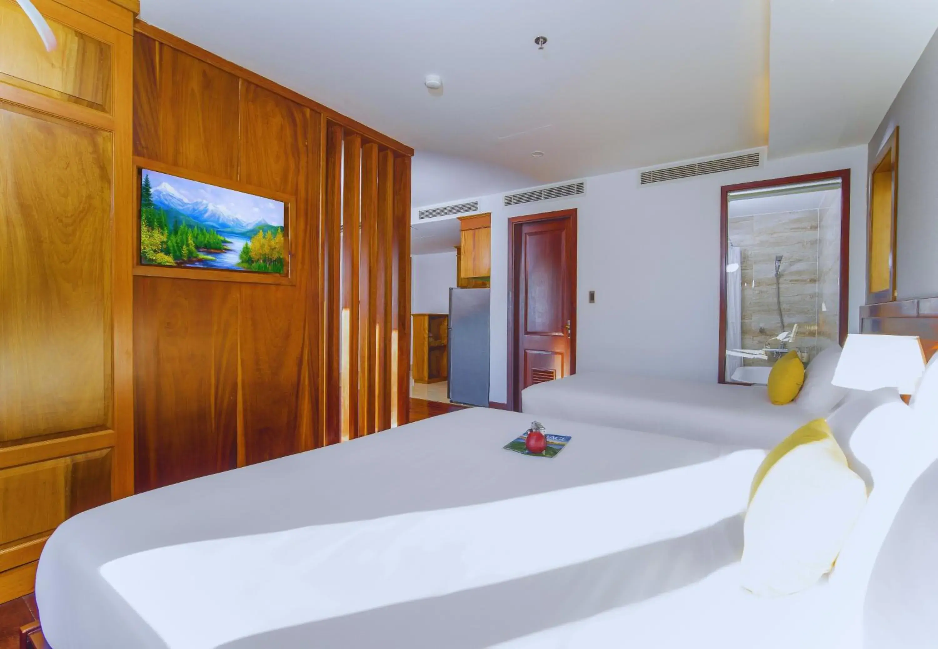 Family Suite in Sunny Ocean Hotel & Spa Family Suite in Sunny Ocean Hotel & Spa
