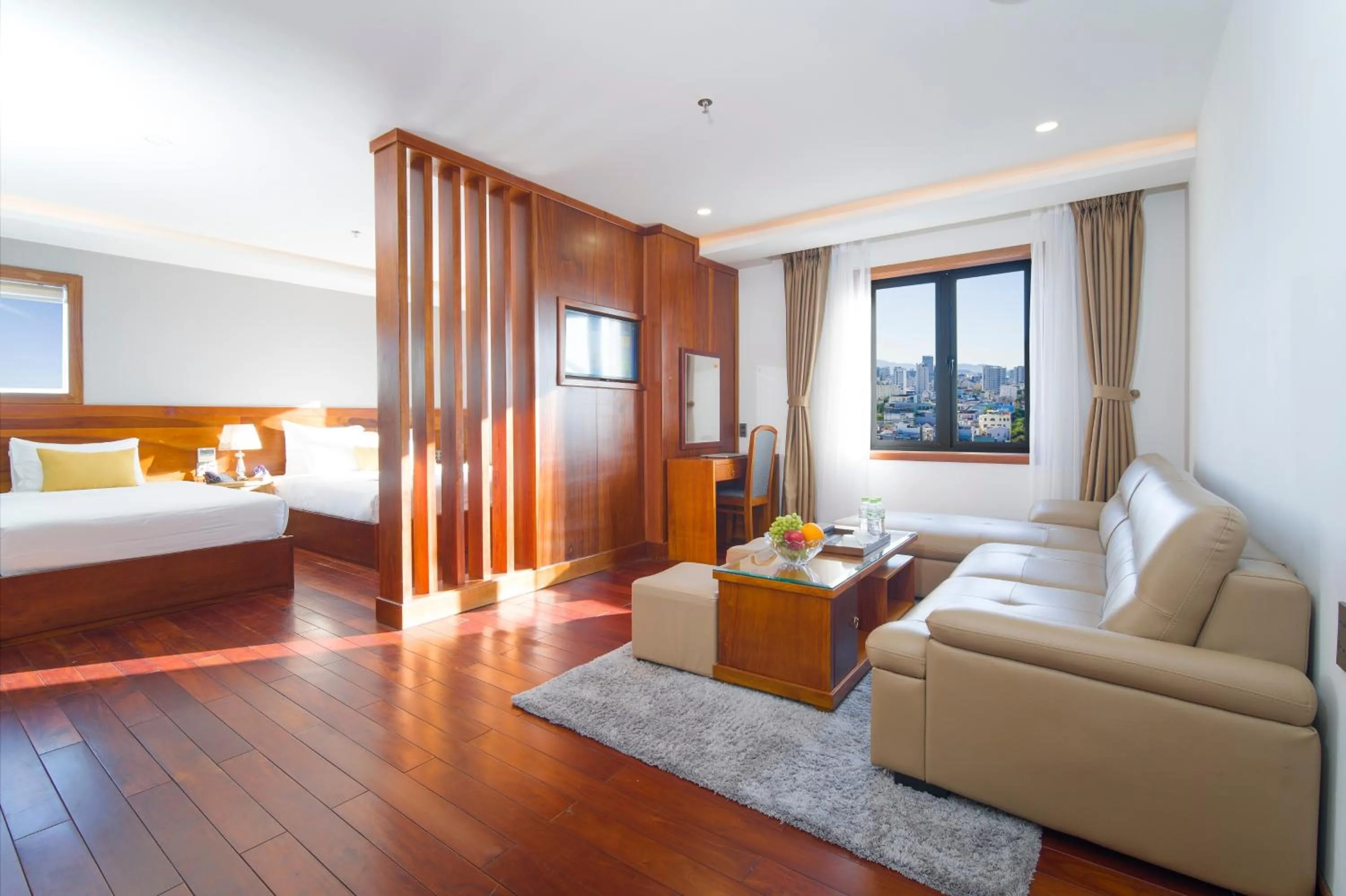 TV and multimedia, Bed in Sunny Ocean Hotel & Spa