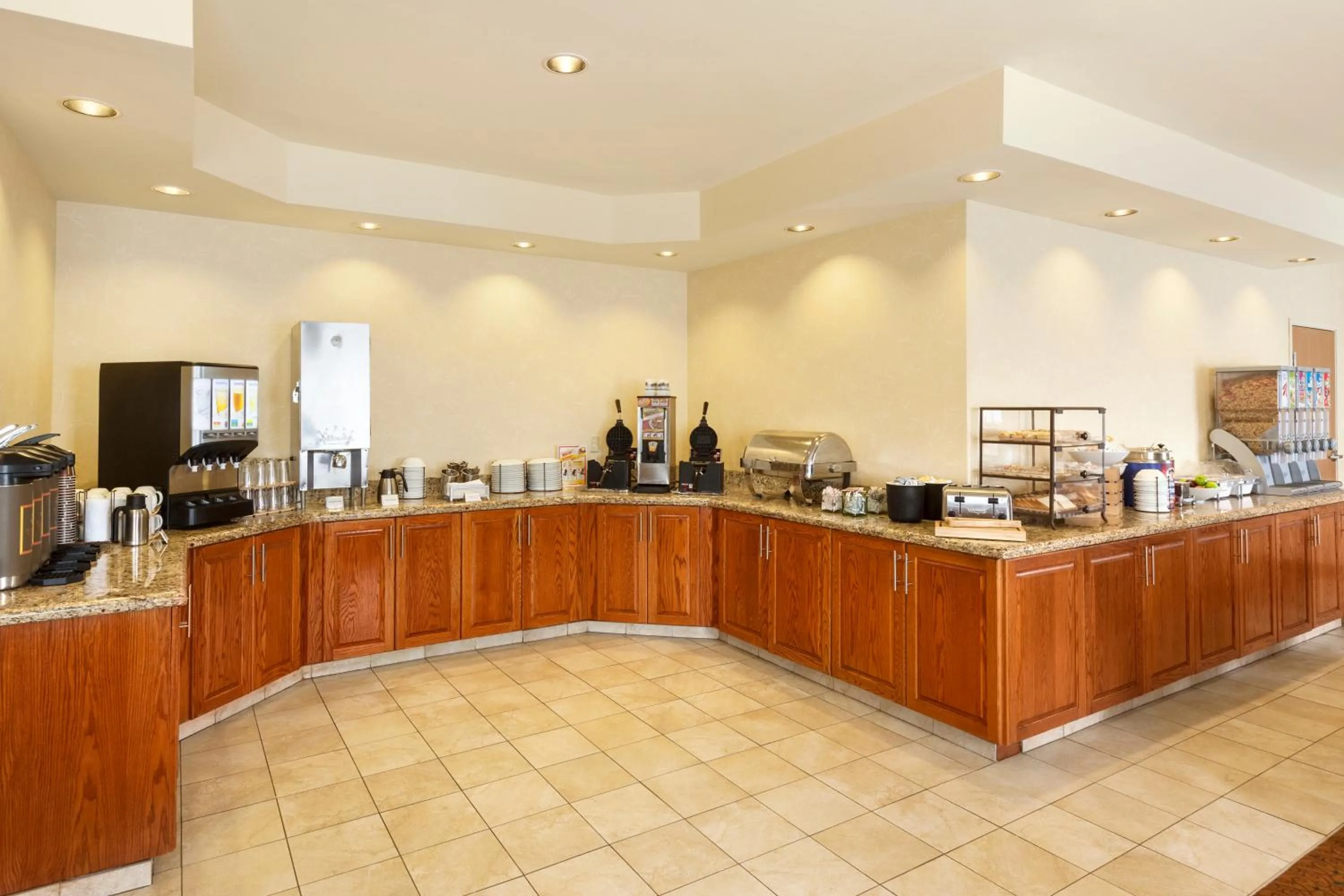 Buffet breakfast, Restaurant/Places to Eat in Country Inn & Suites by Radisson, Corpus Christi, TX