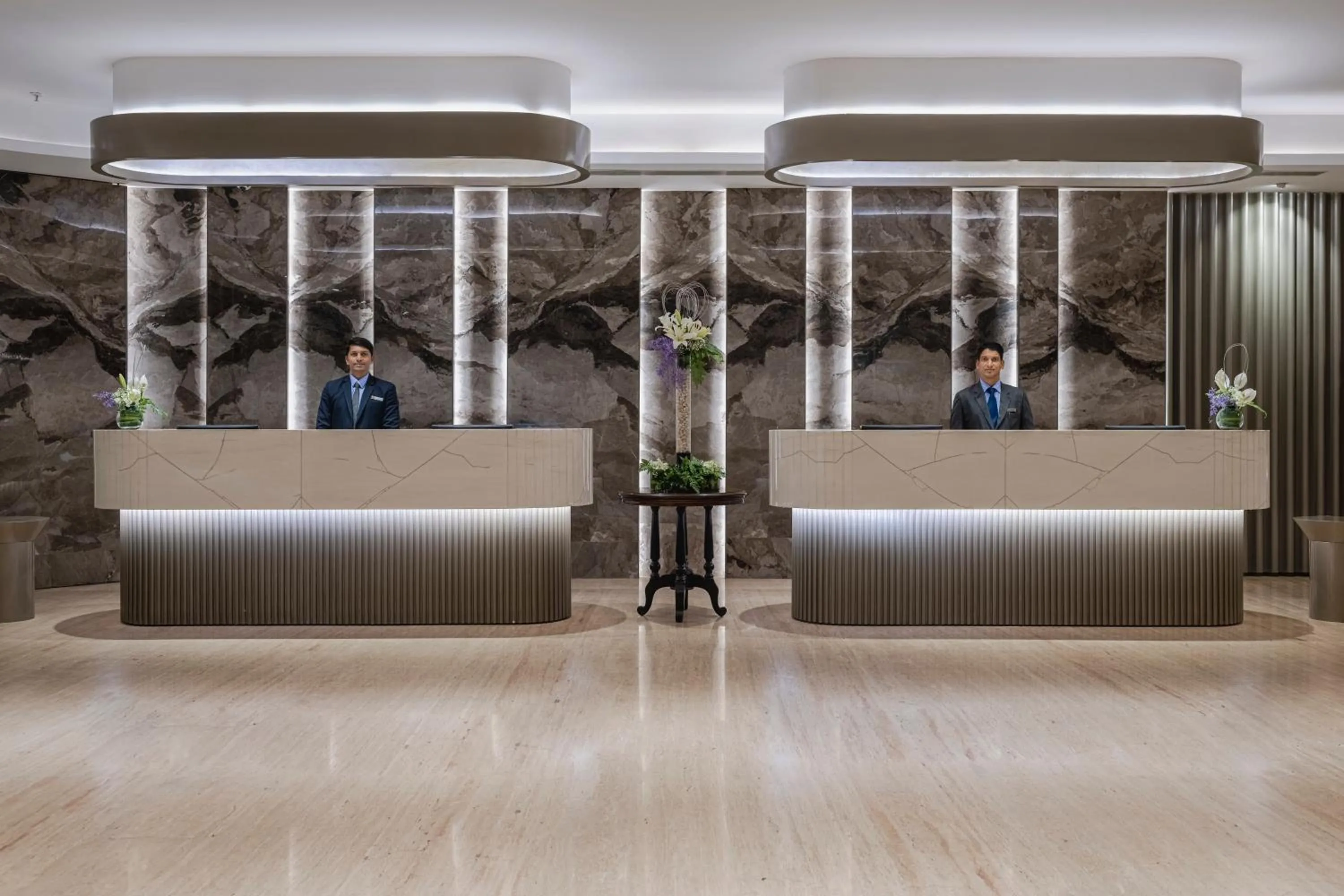 Lobby or reception in Express Inn The Business Luxury Hotel