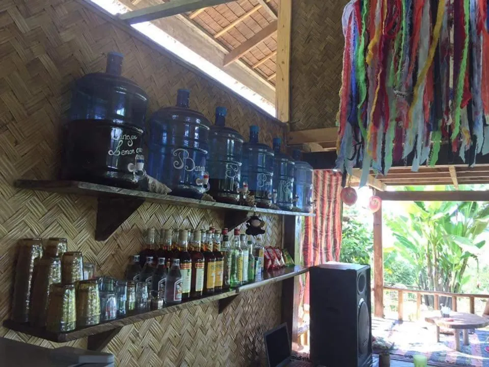 Restaurant/places to eat in Jungle bar Resto & Cottages