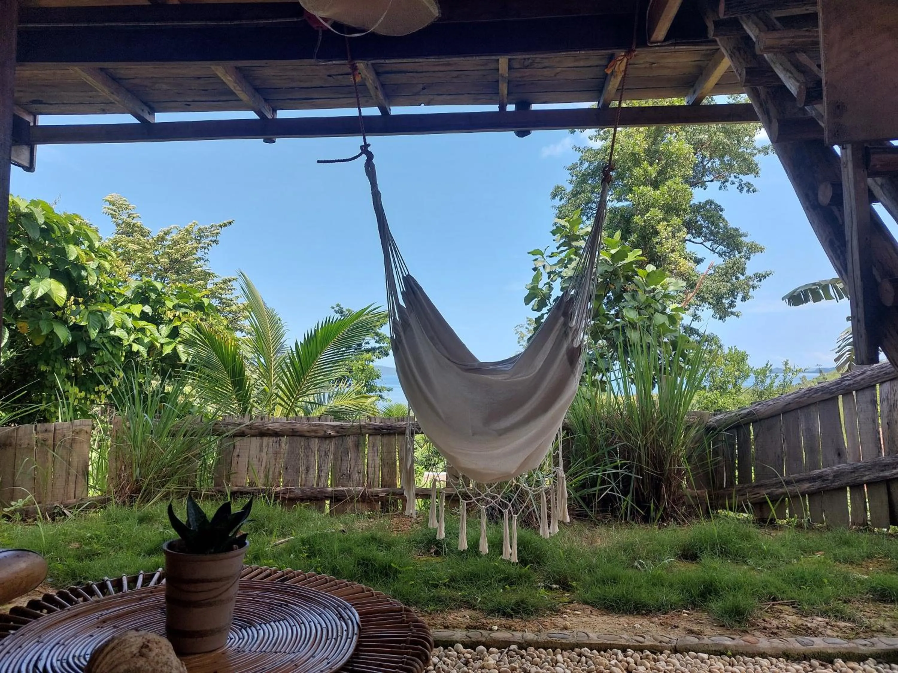 Garden in Jungle bar Resto & Cottages